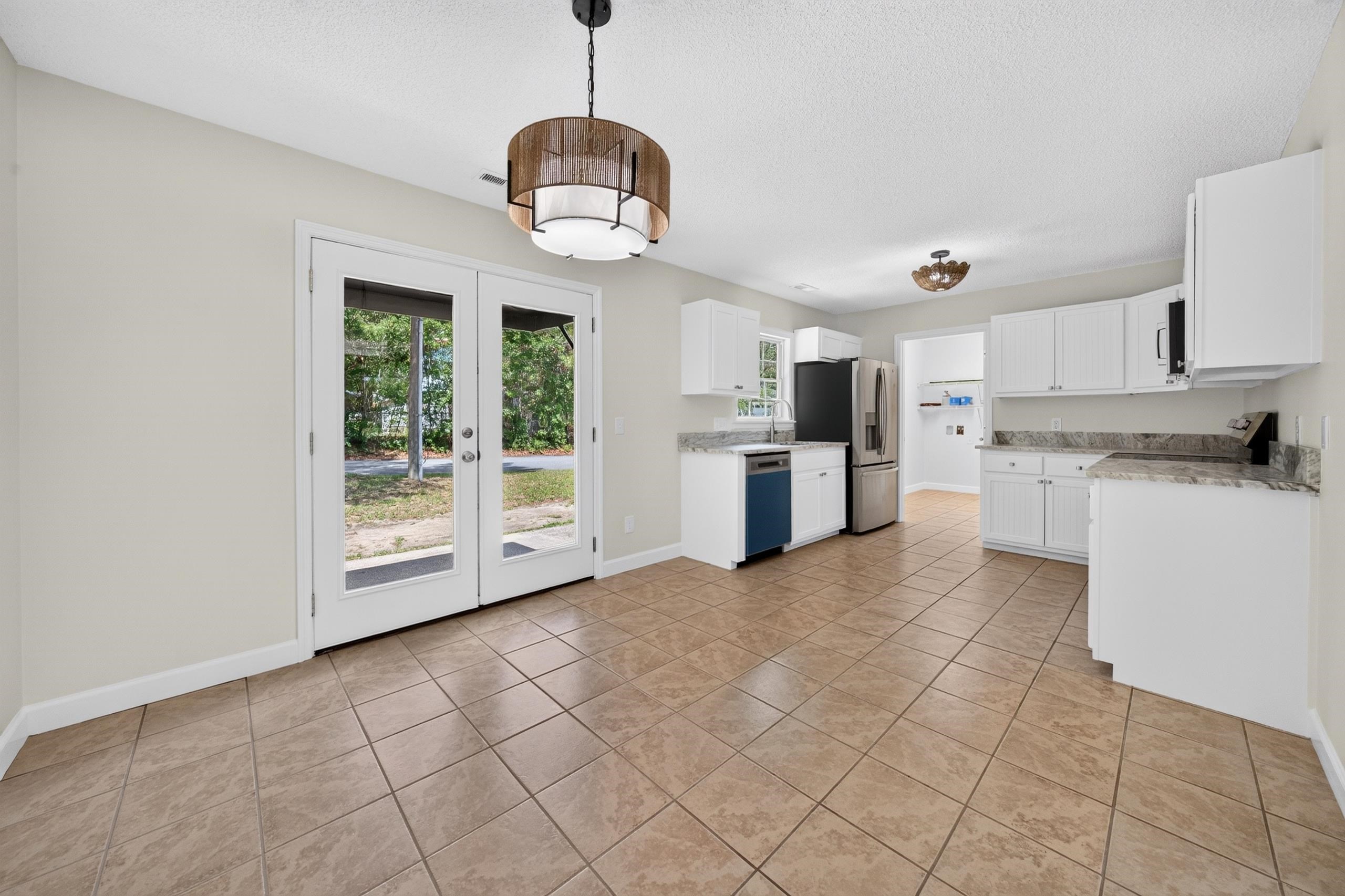2212 South Island Rd.