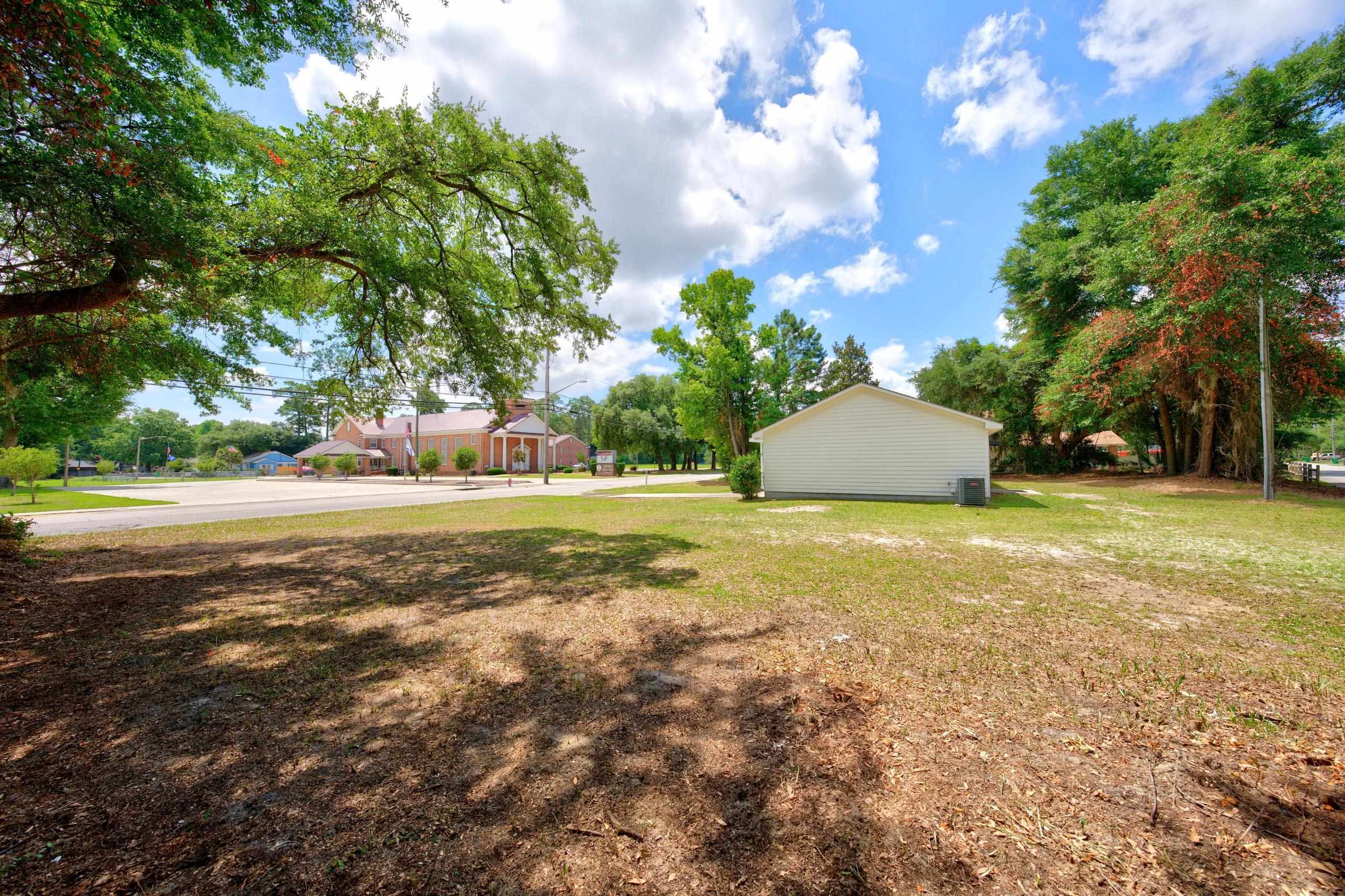 2212 South Island Rd.