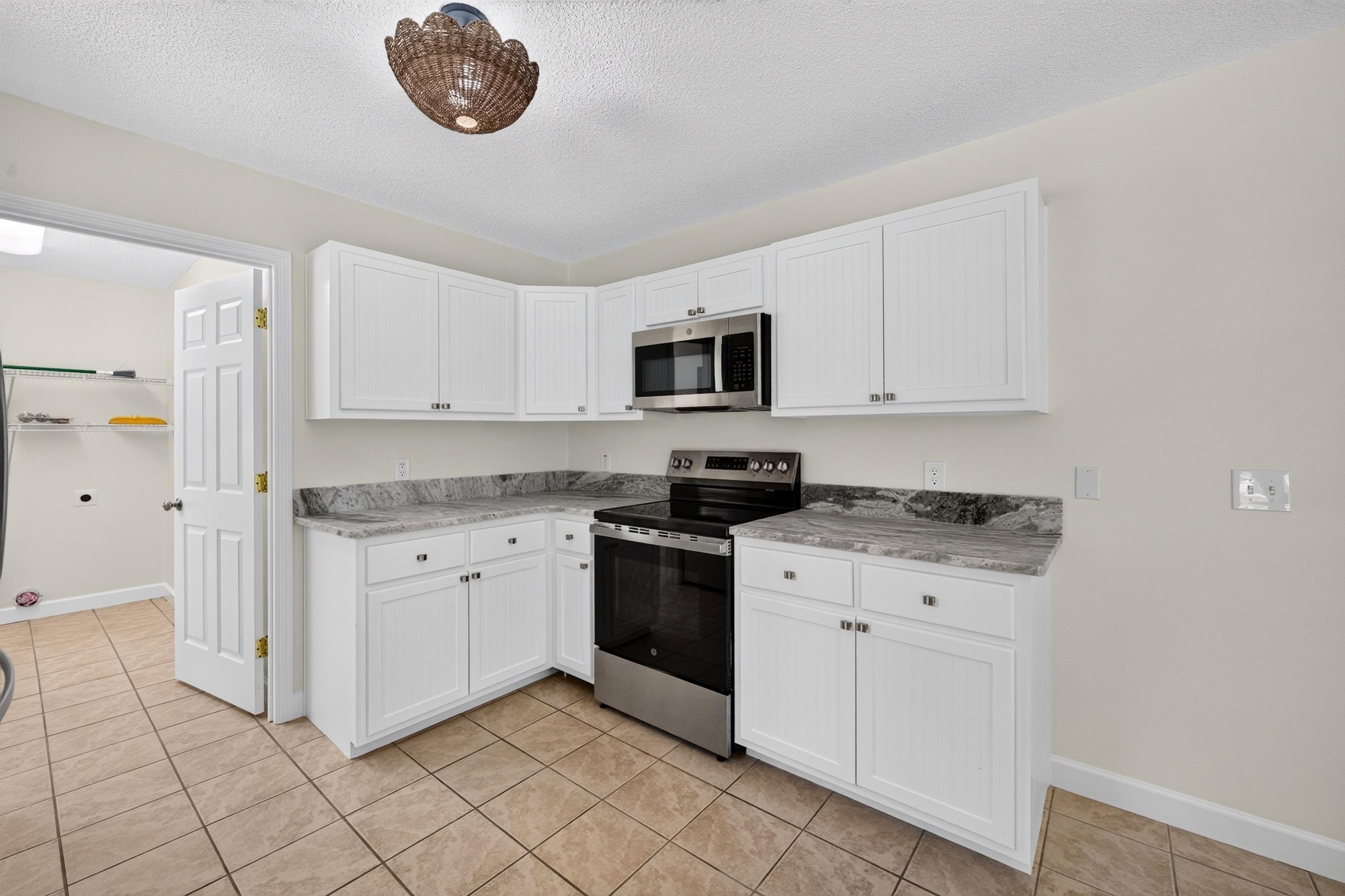 2212 South Island Rd.