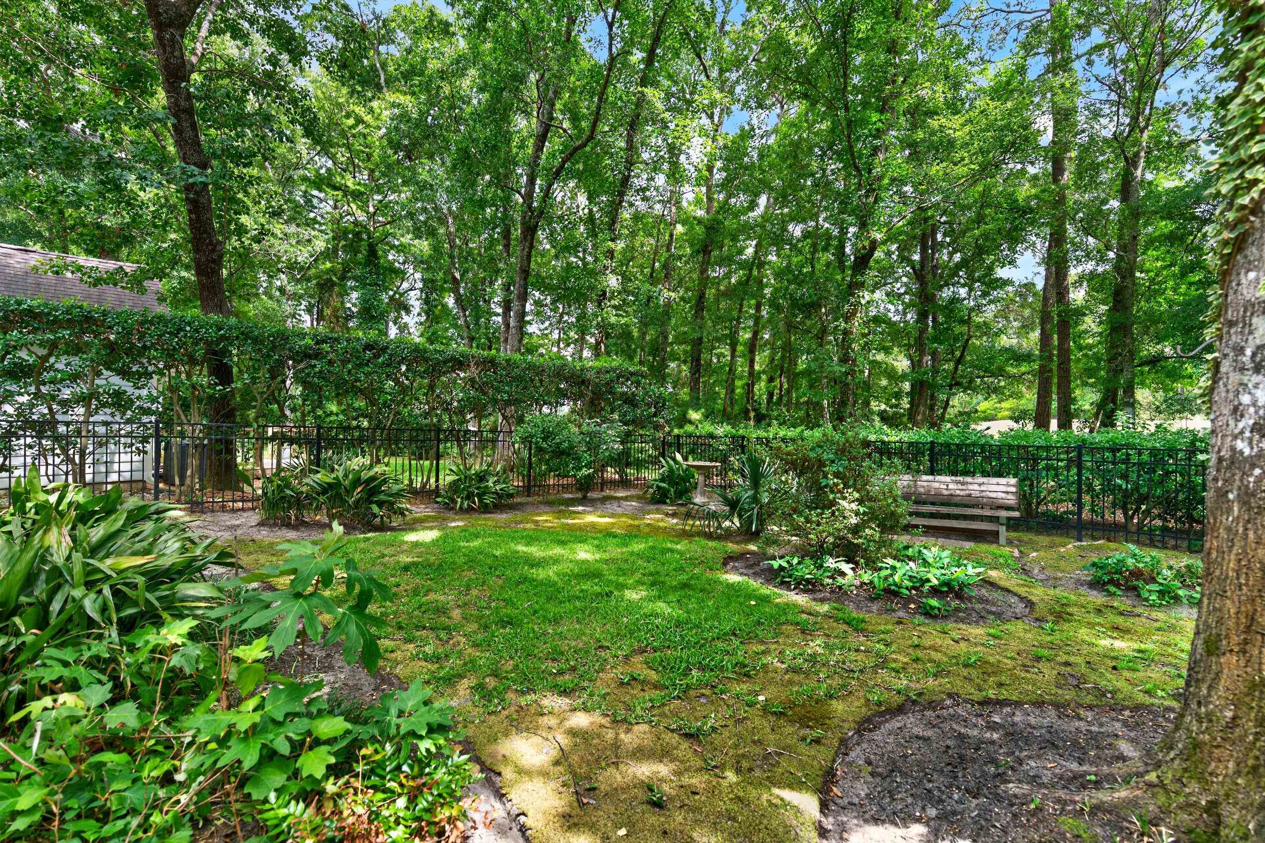 41 Redwing Ct.
