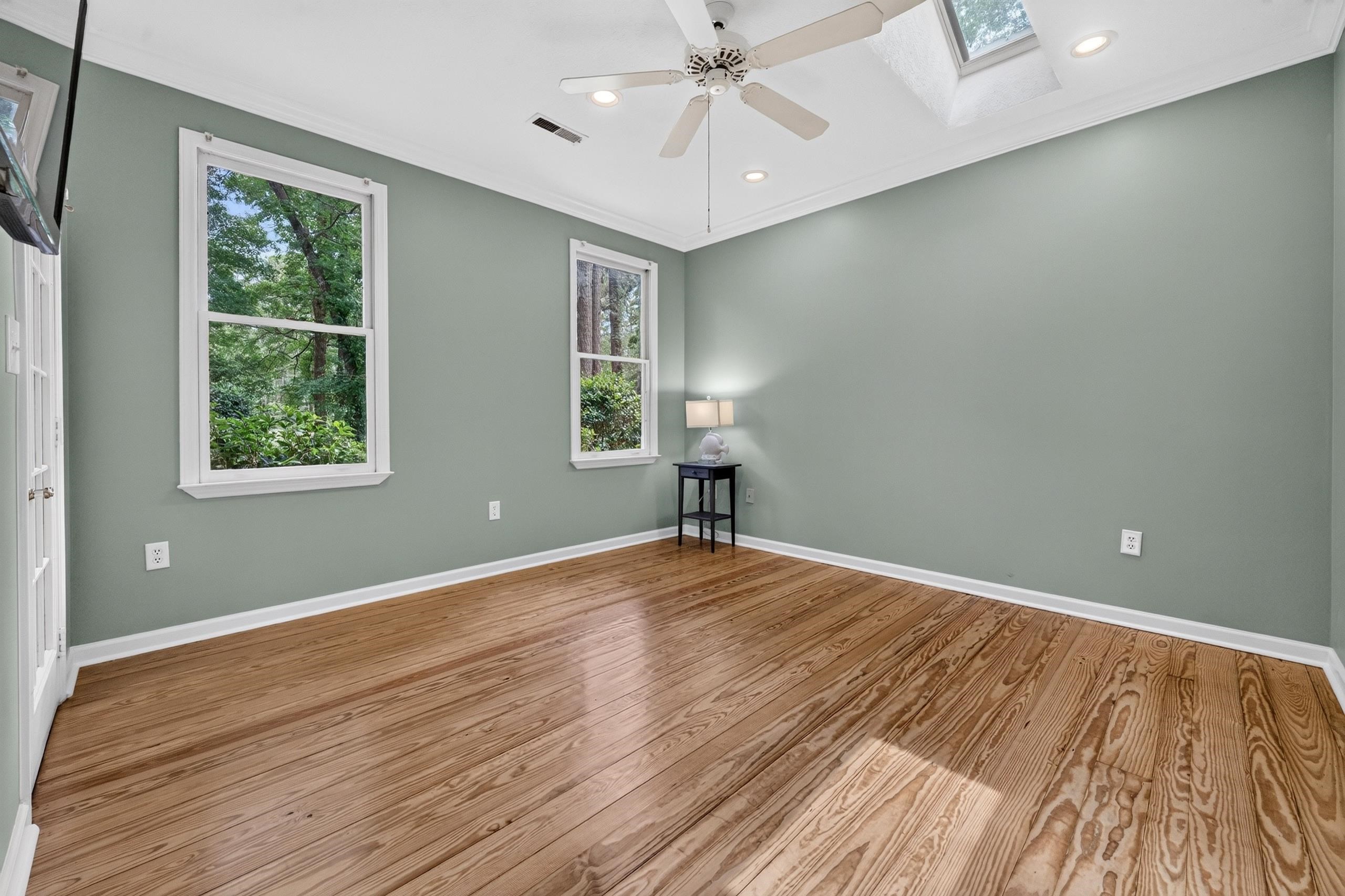 41 Redwing Ct.