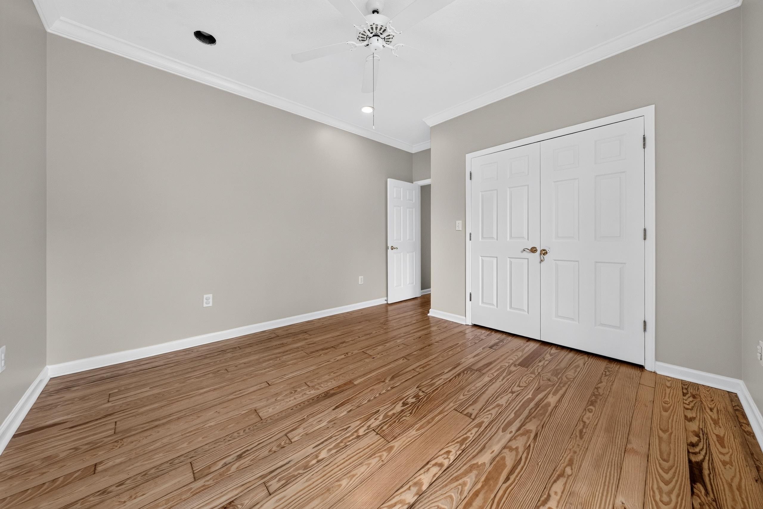 41 Redwing Ct.