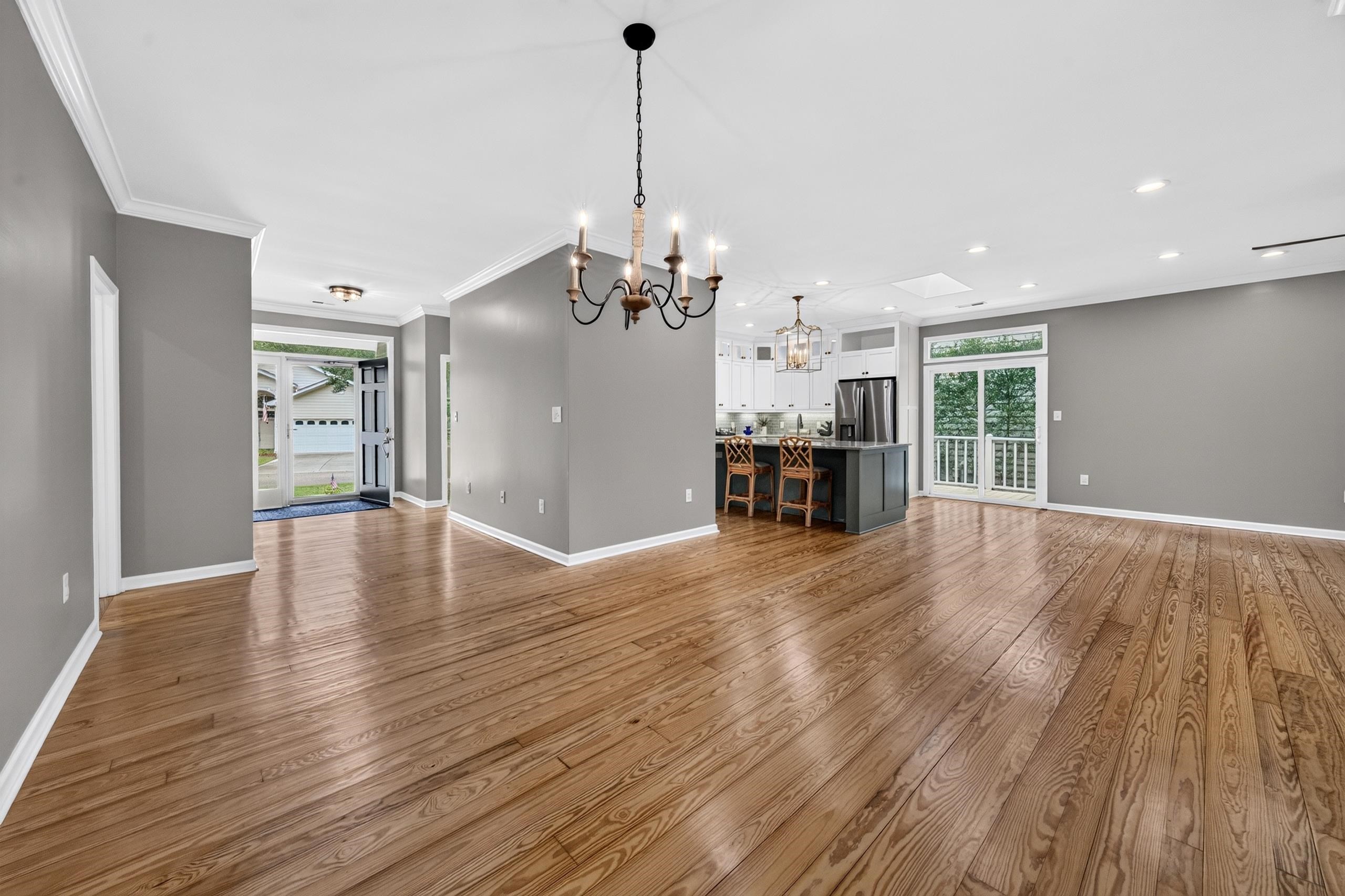 41 Redwing Ct.