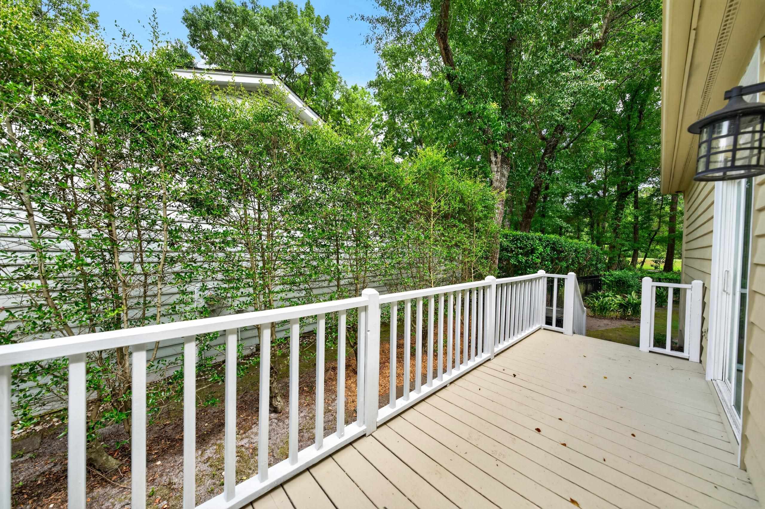 41 Redwing Ct.