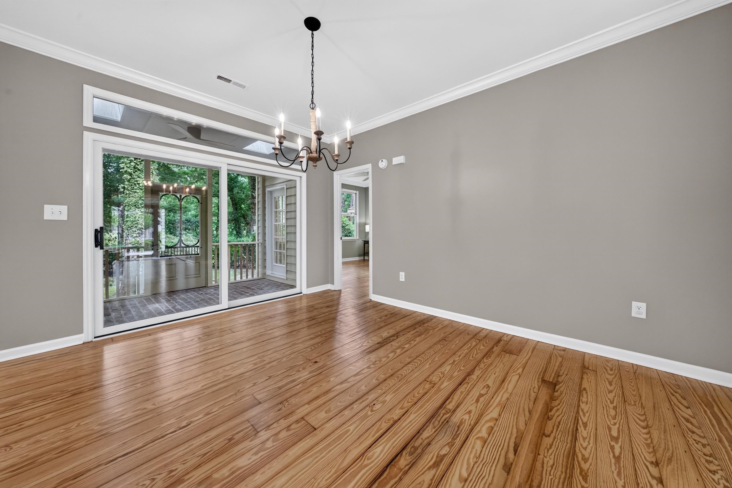 41 Redwing Ct.