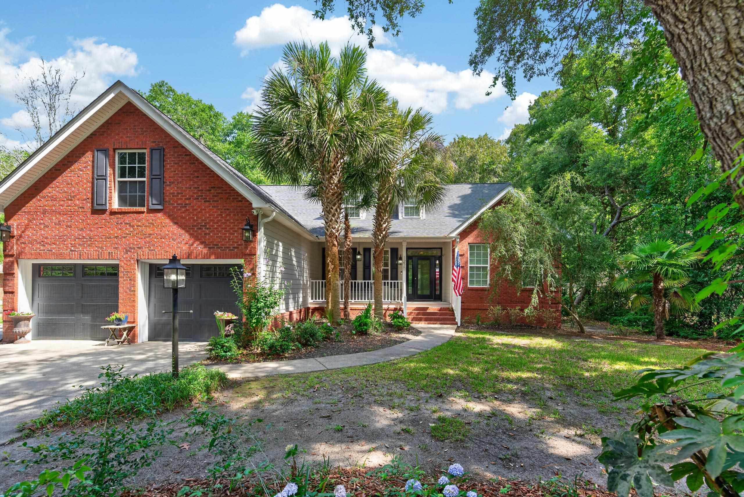 1220 Crooked Oak Dr.