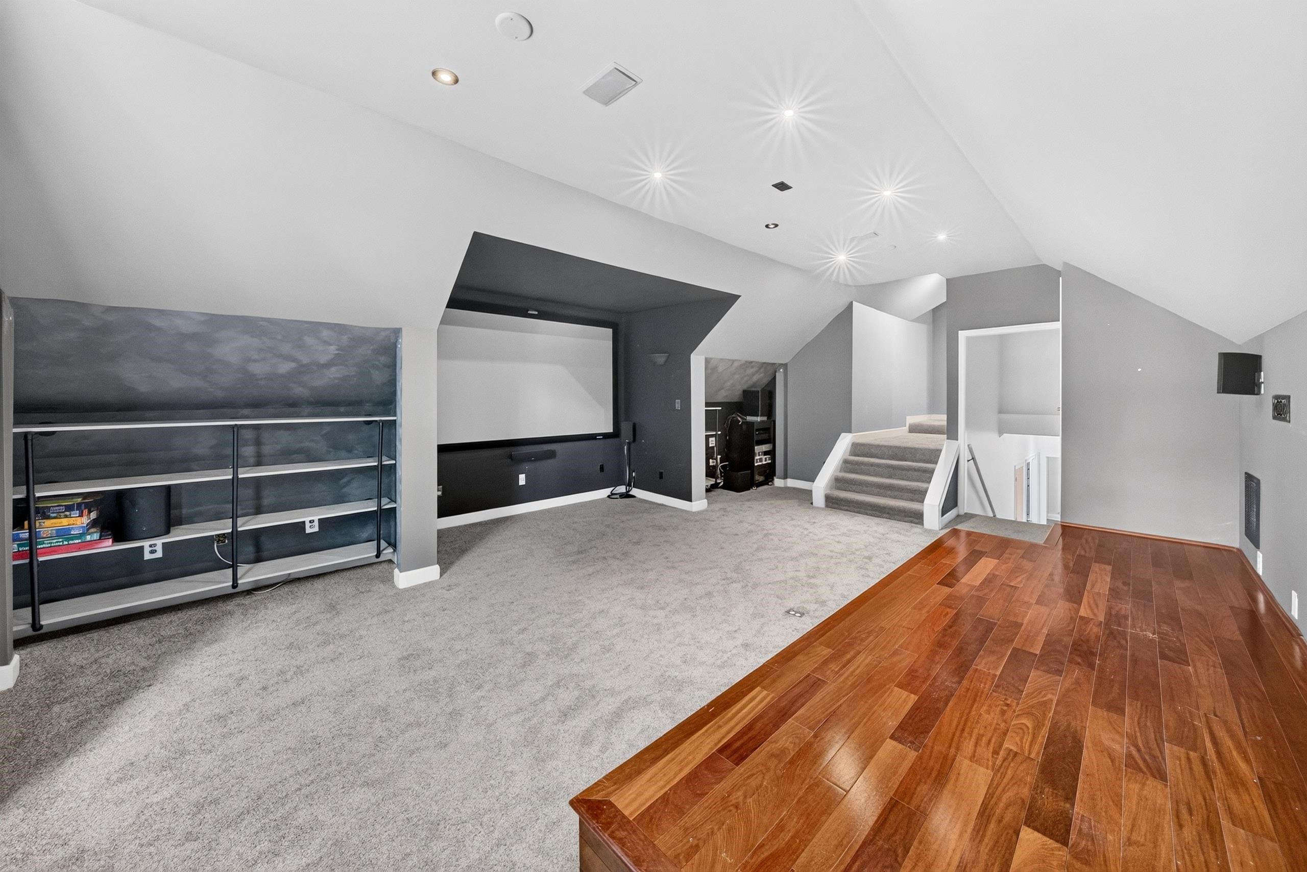 1220 Crooked Oak Dr.