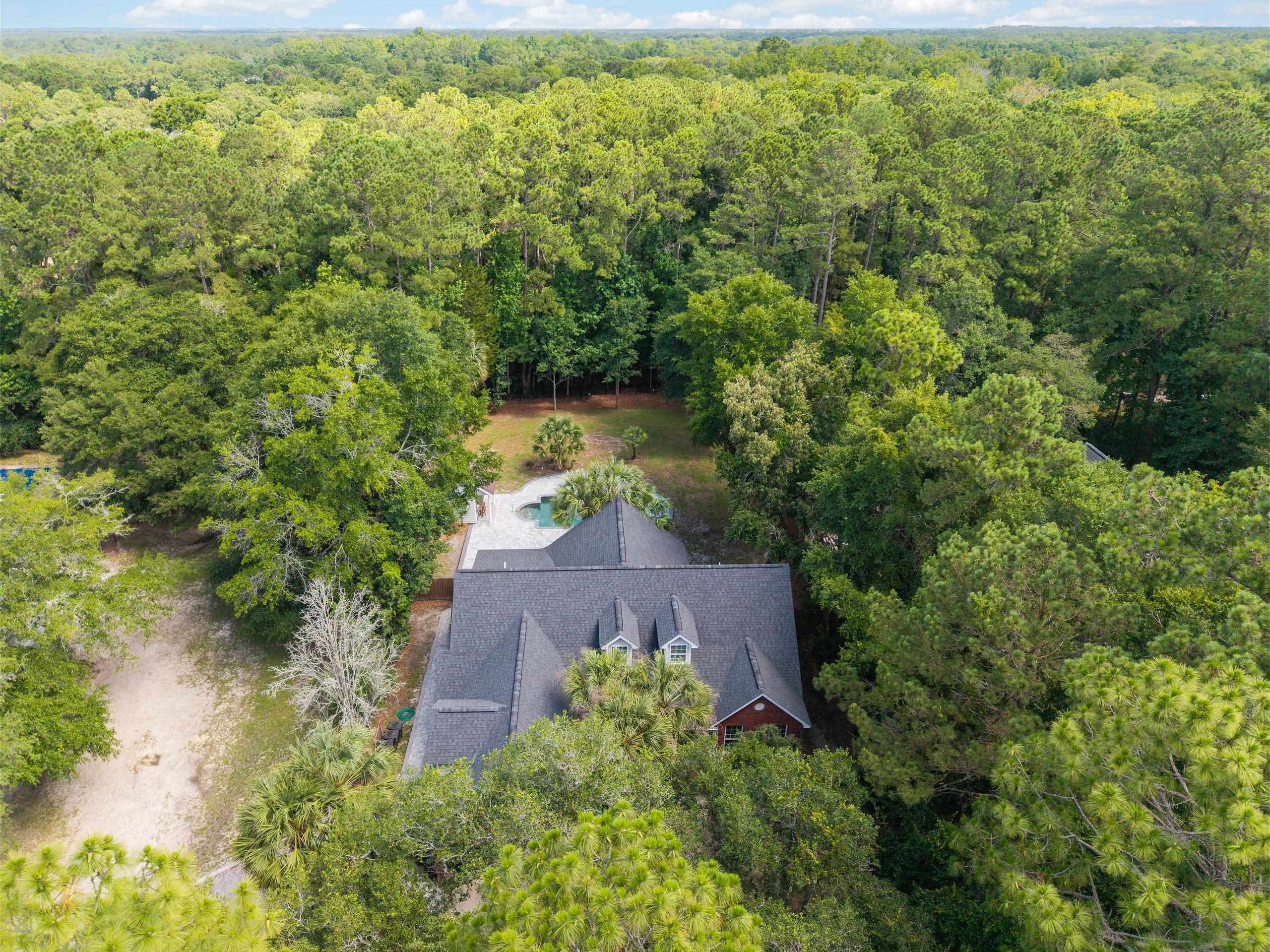 1220 Crooked Oak Dr.