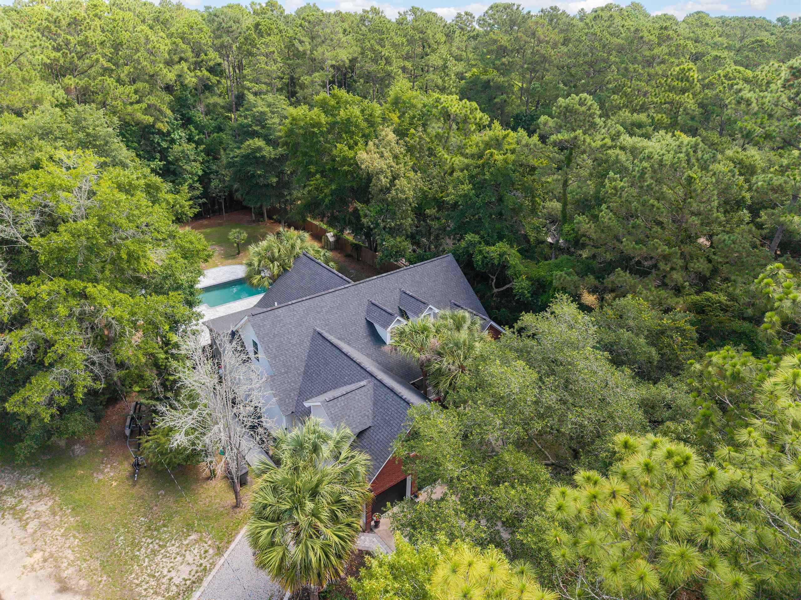 1220 Crooked Oak Dr.