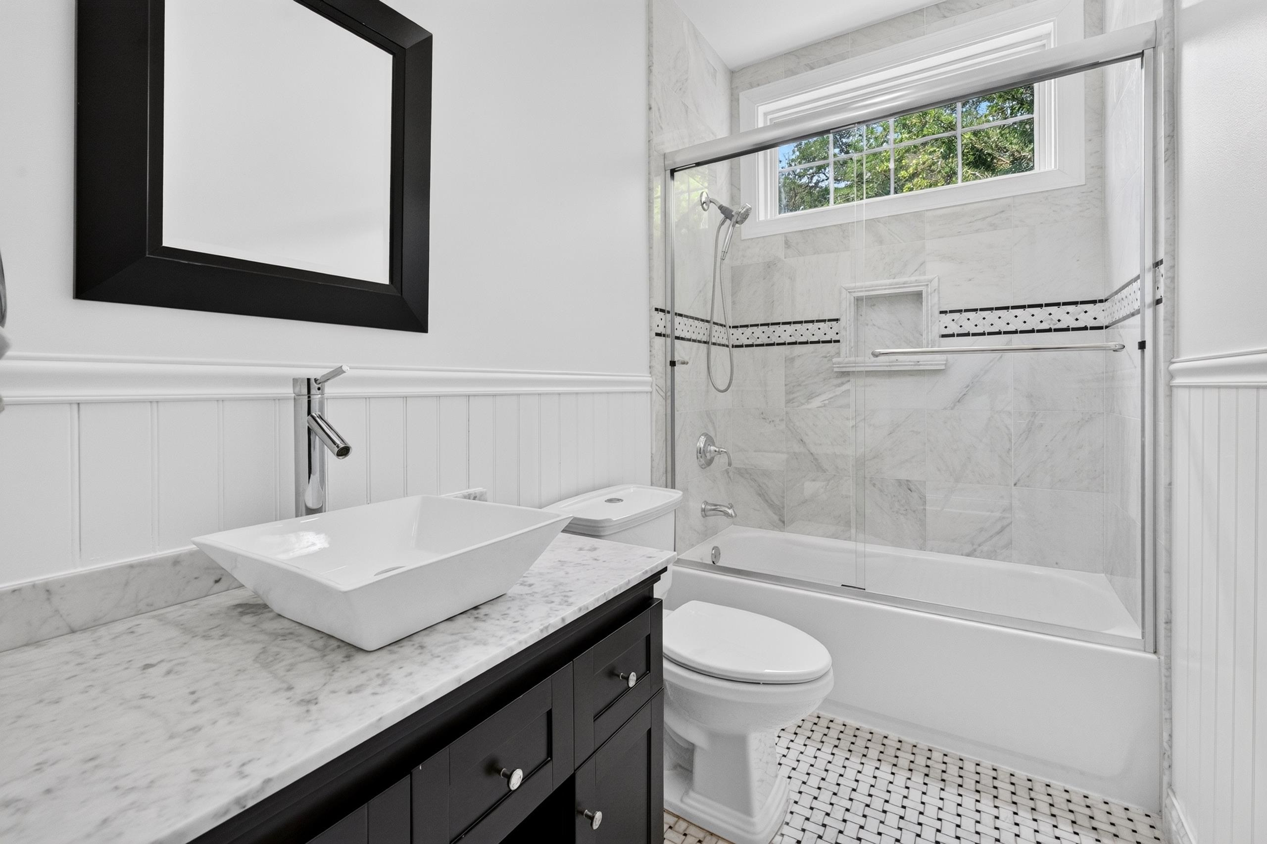 1220 Crooked Oak Dr.