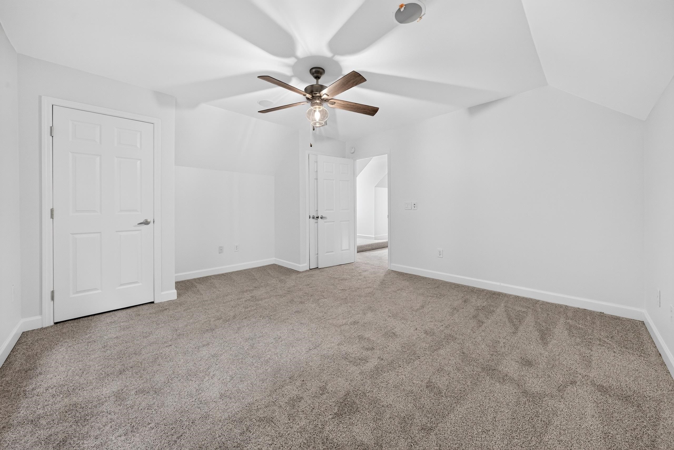 1220 Crooked Oak Dr.