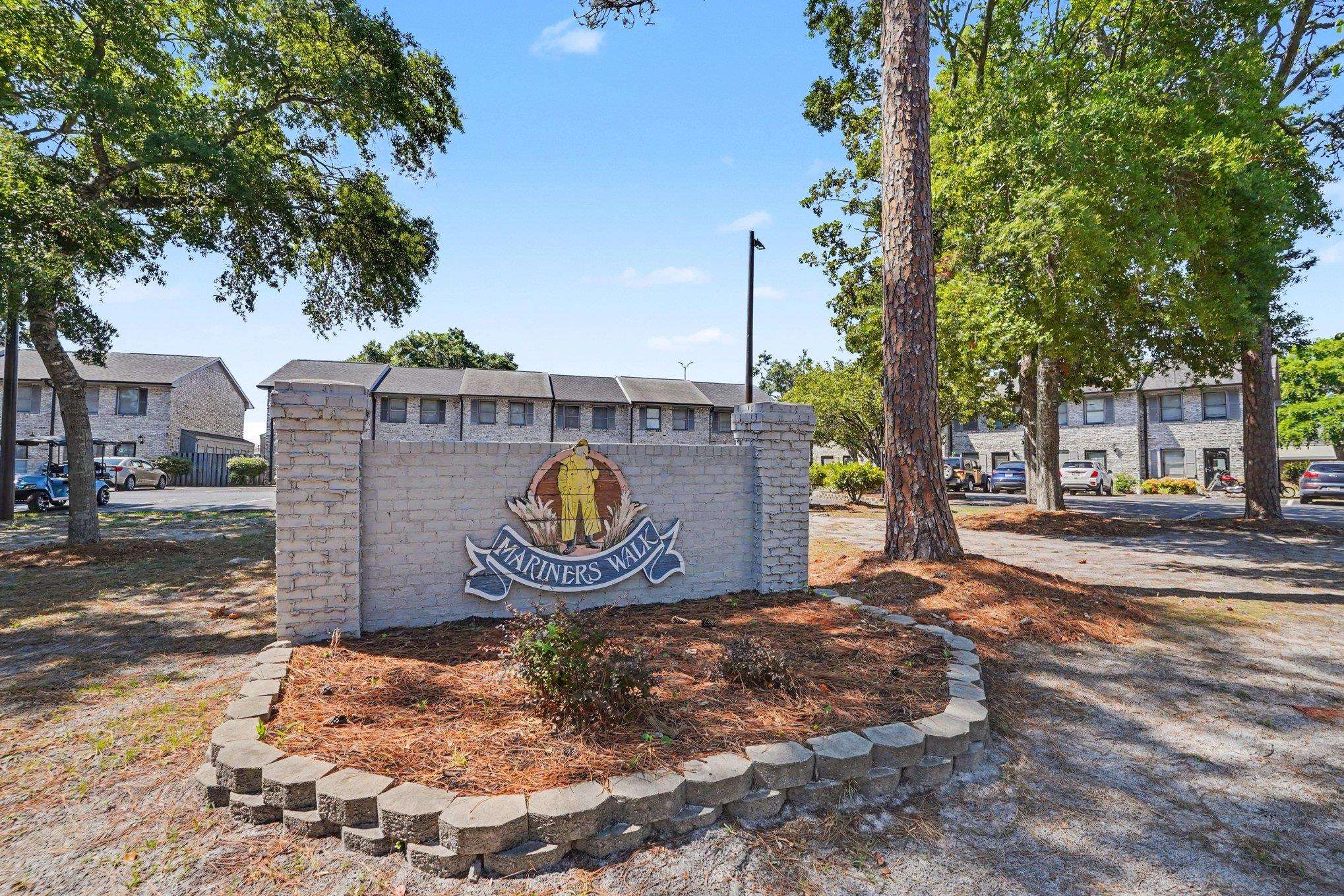 100 Ye Olde Kings Hwy. Unit: F