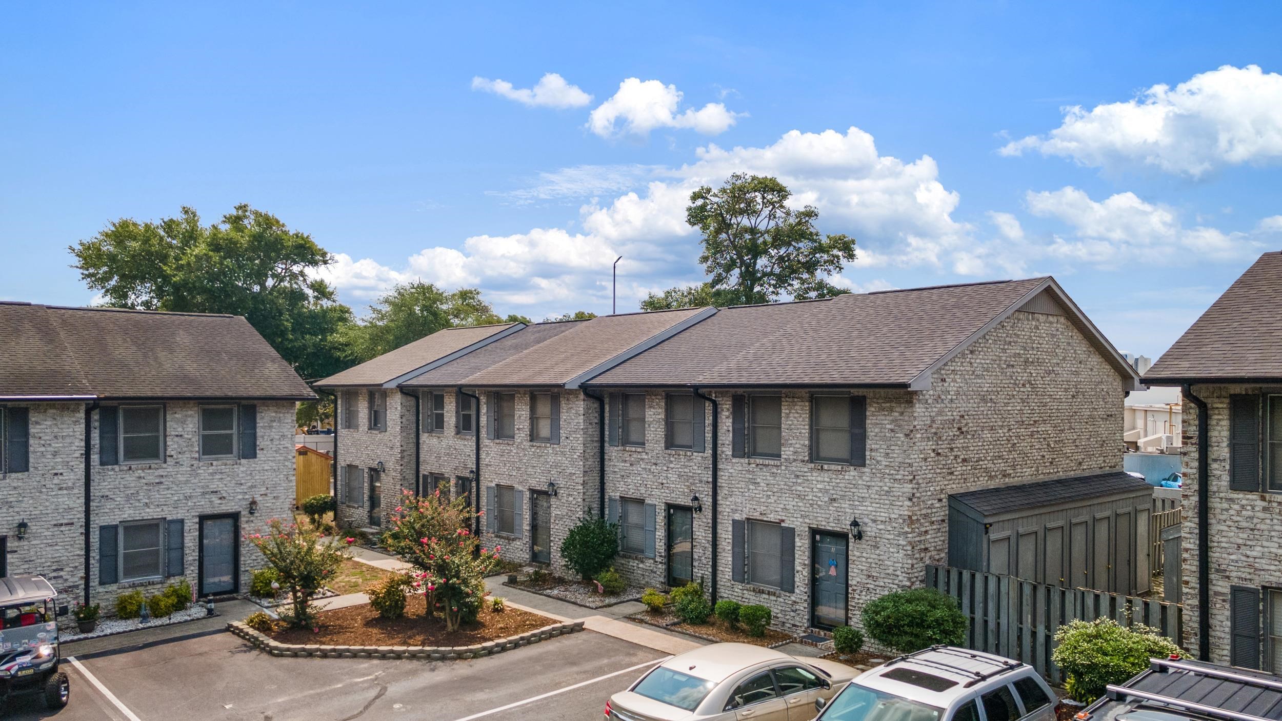 100 Ye Olde Kings Hwy. Unit: F