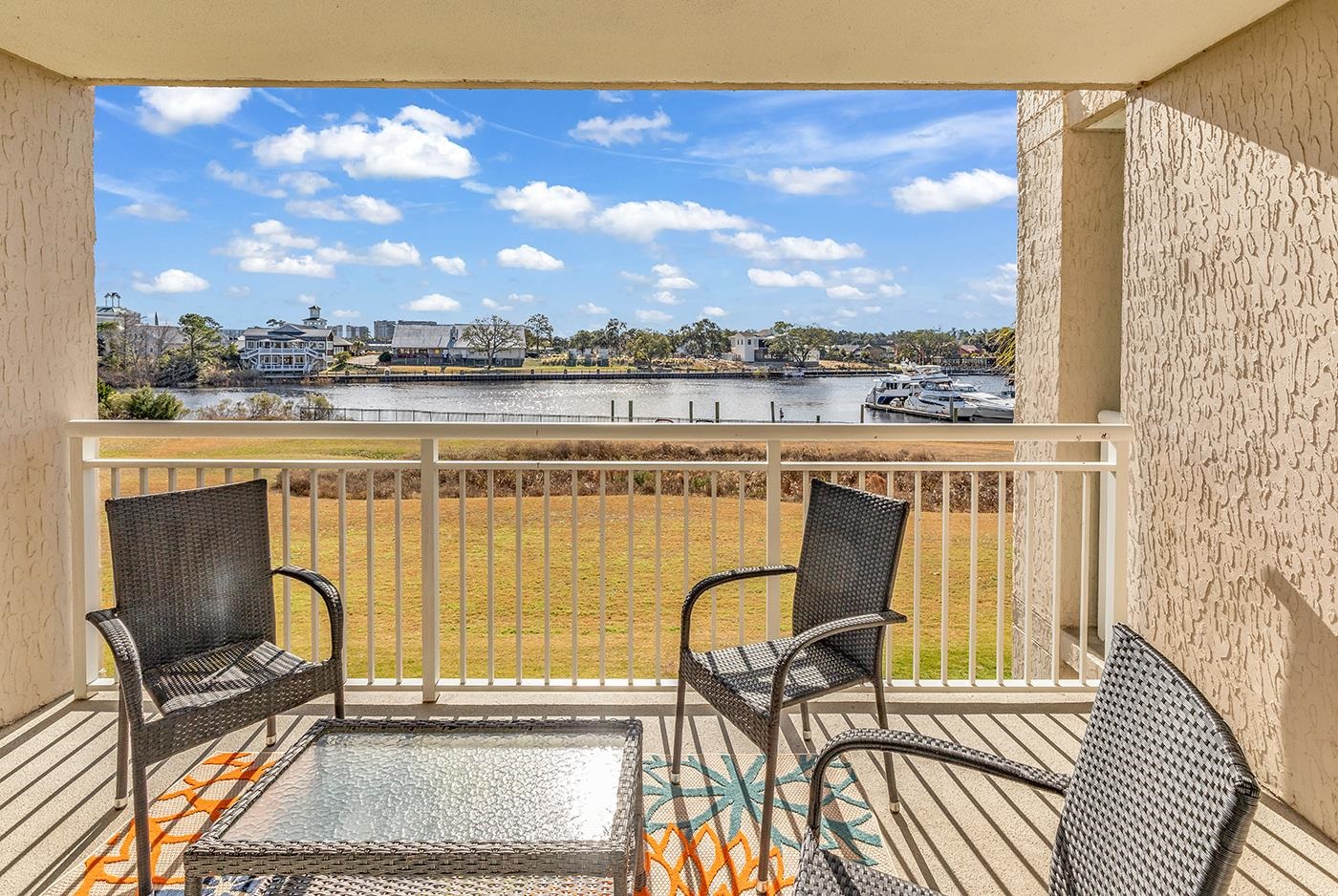 2151 Bridge View Ct. Unit: 2-202