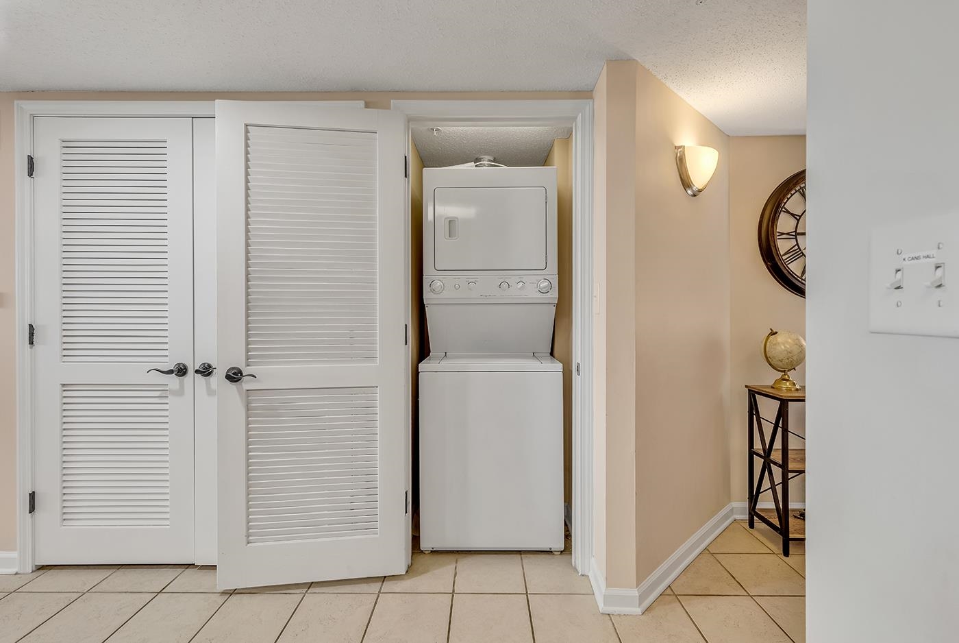 2151 Bridge View Ct. Unit: 2-202