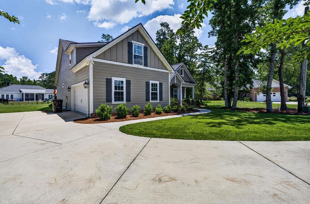 55 Hamilton Trail