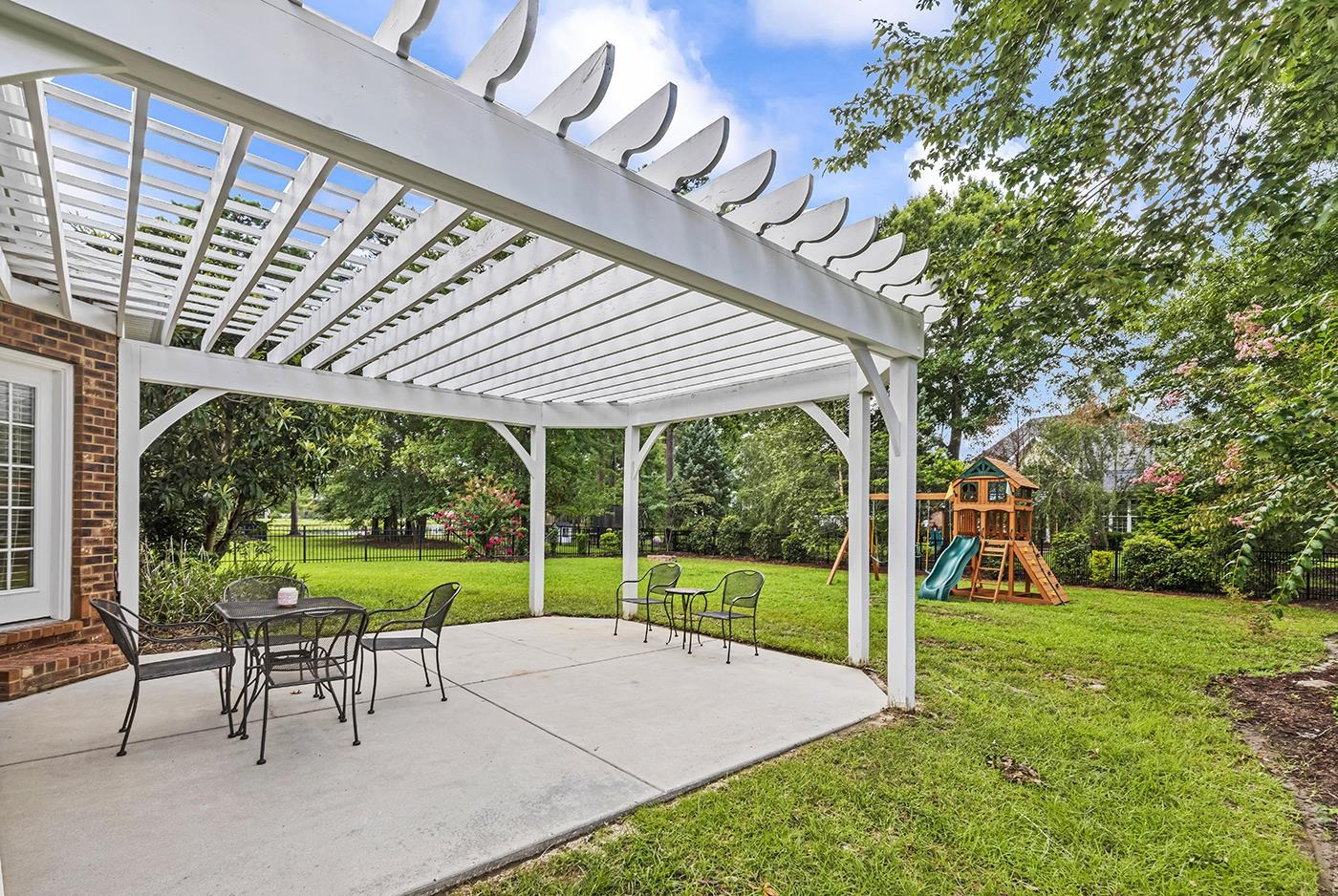 261 Chamberlin Rd.