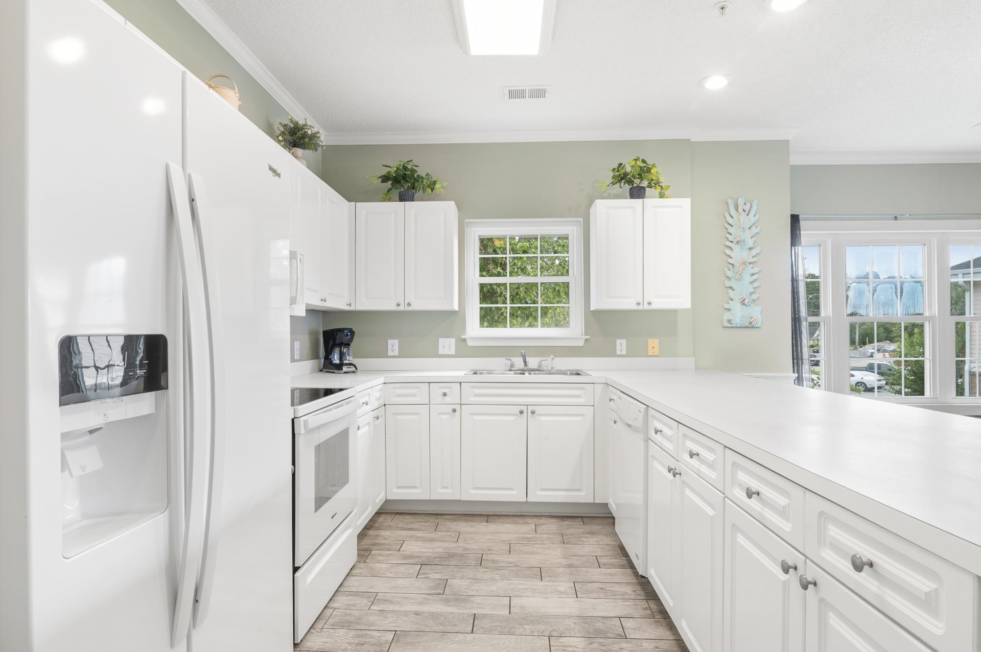 4827 Orchid Way Unit: 201