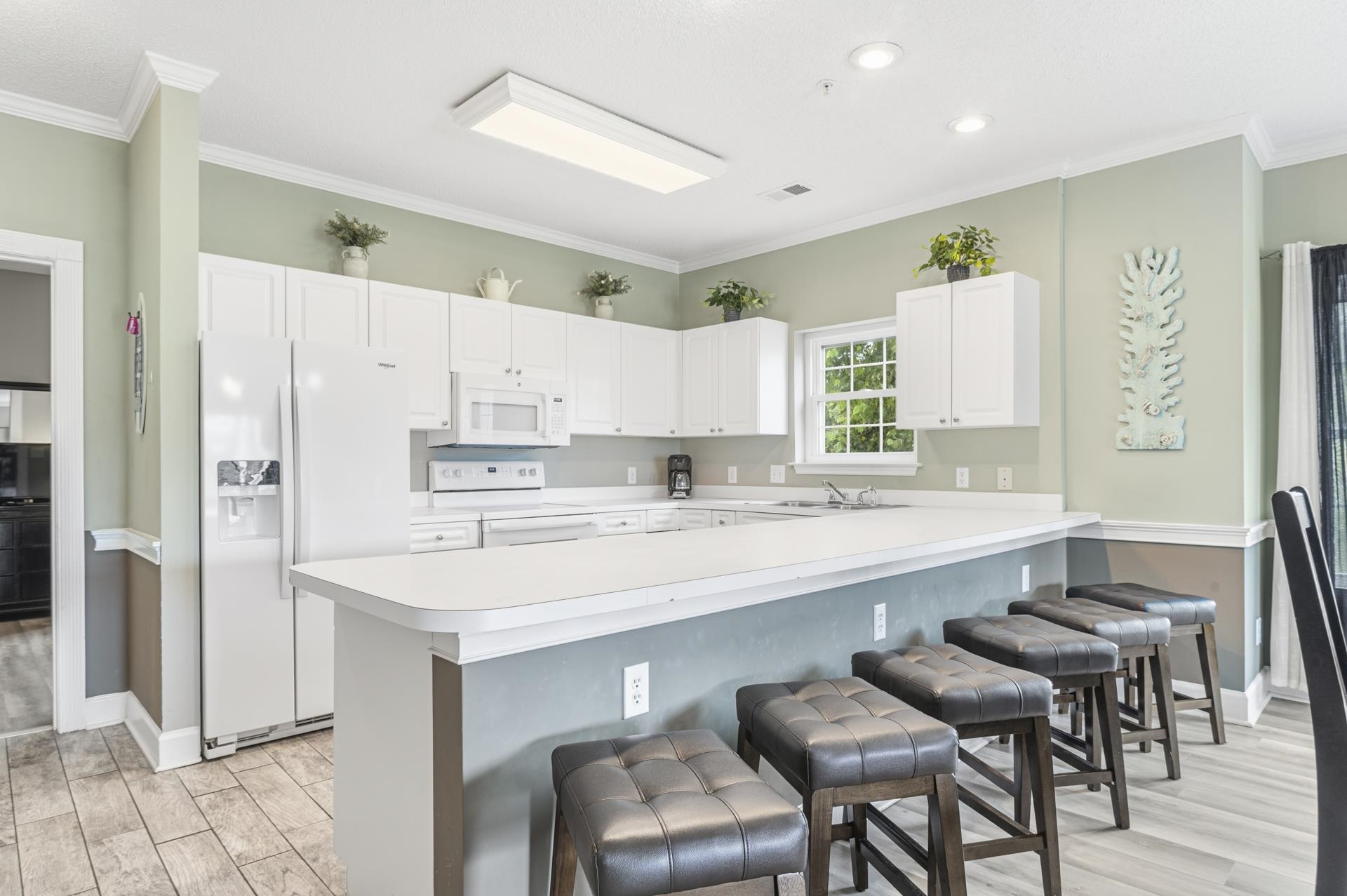 4827 Orchid Way Unit: 201