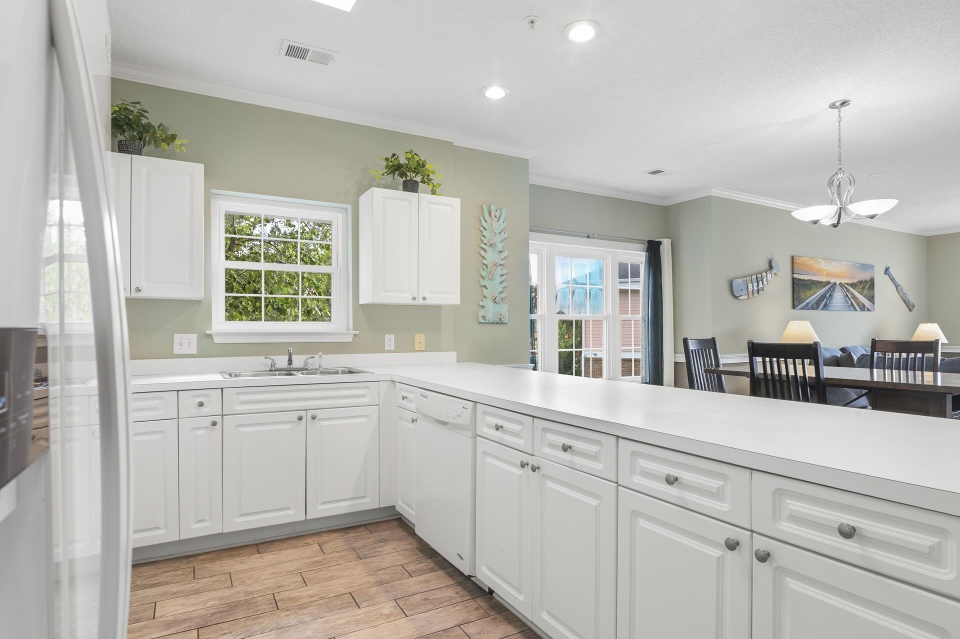 4827 Orchid Way Unit: 201