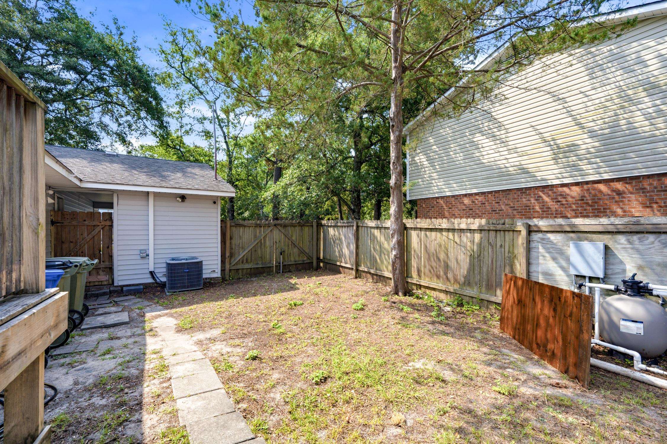 1022 S Hollywood Dr.