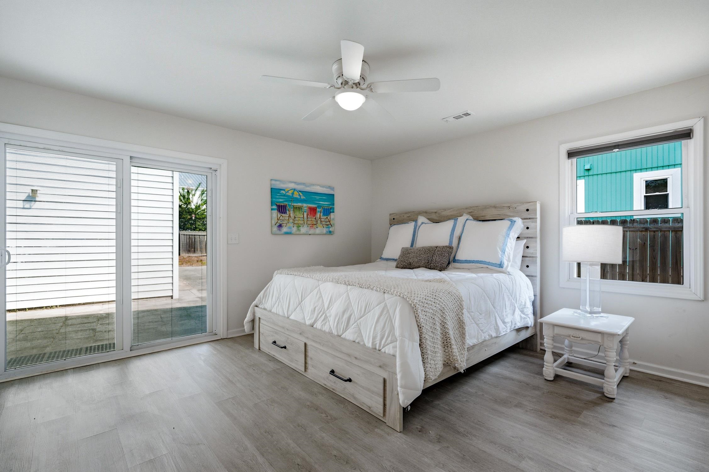 1022 S Hollywood Dr.