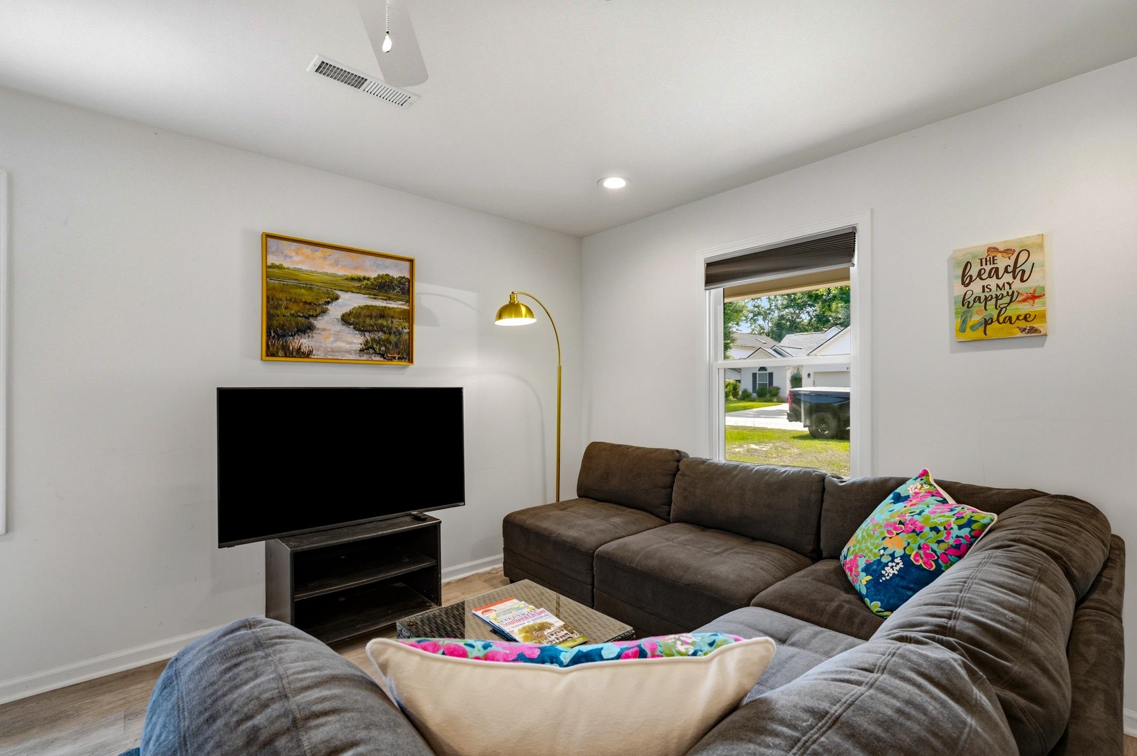 1022 S Hollywood Dr.