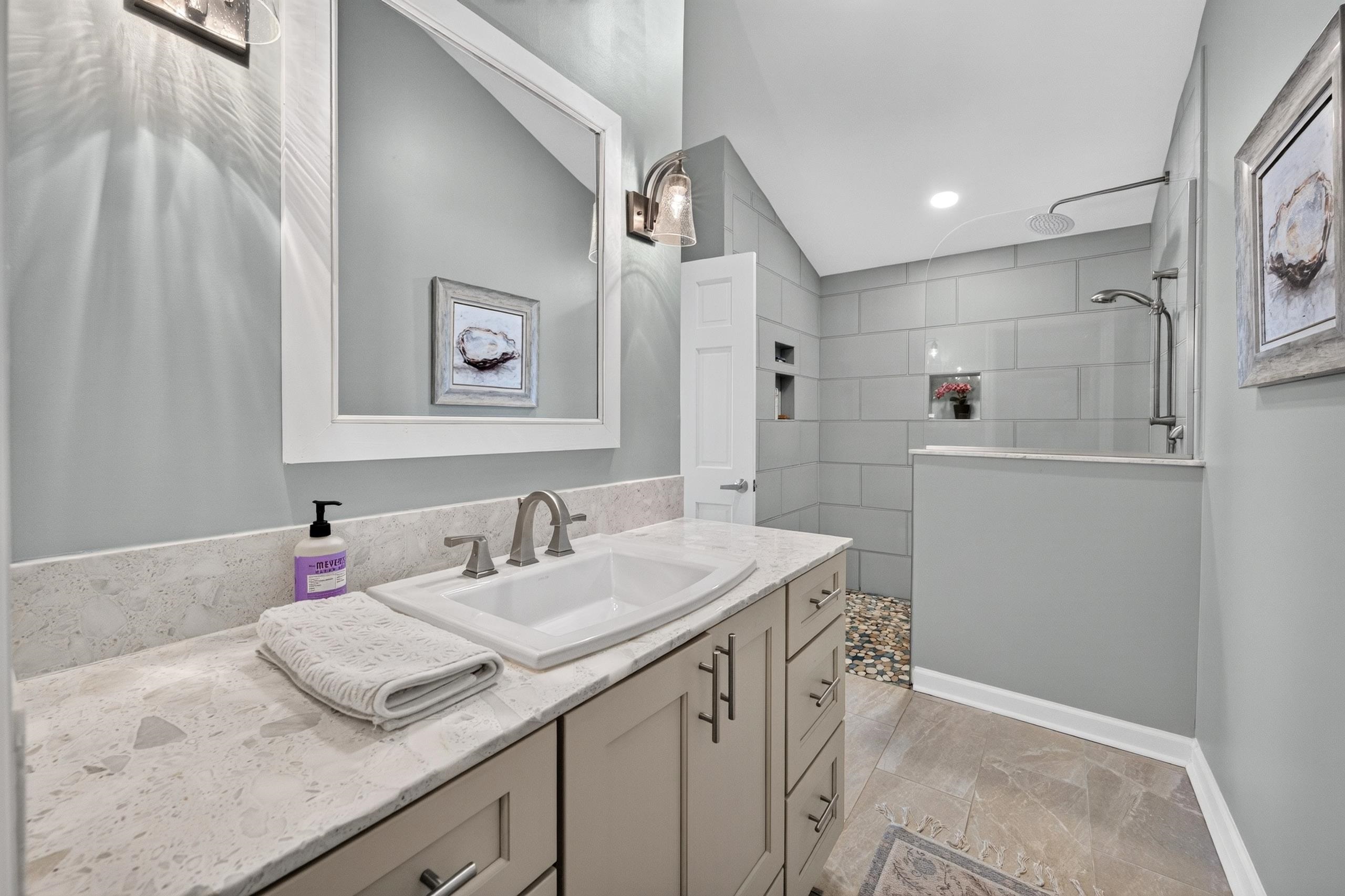 855 S Waccamaw Dr.