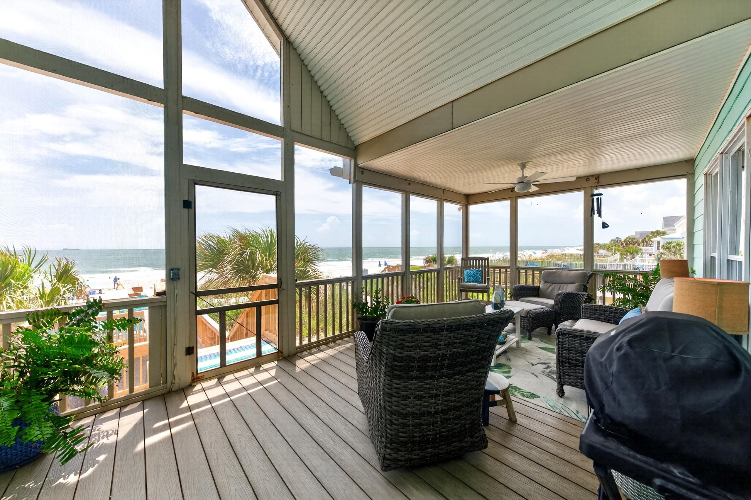 855 S Waccamaw Dr.