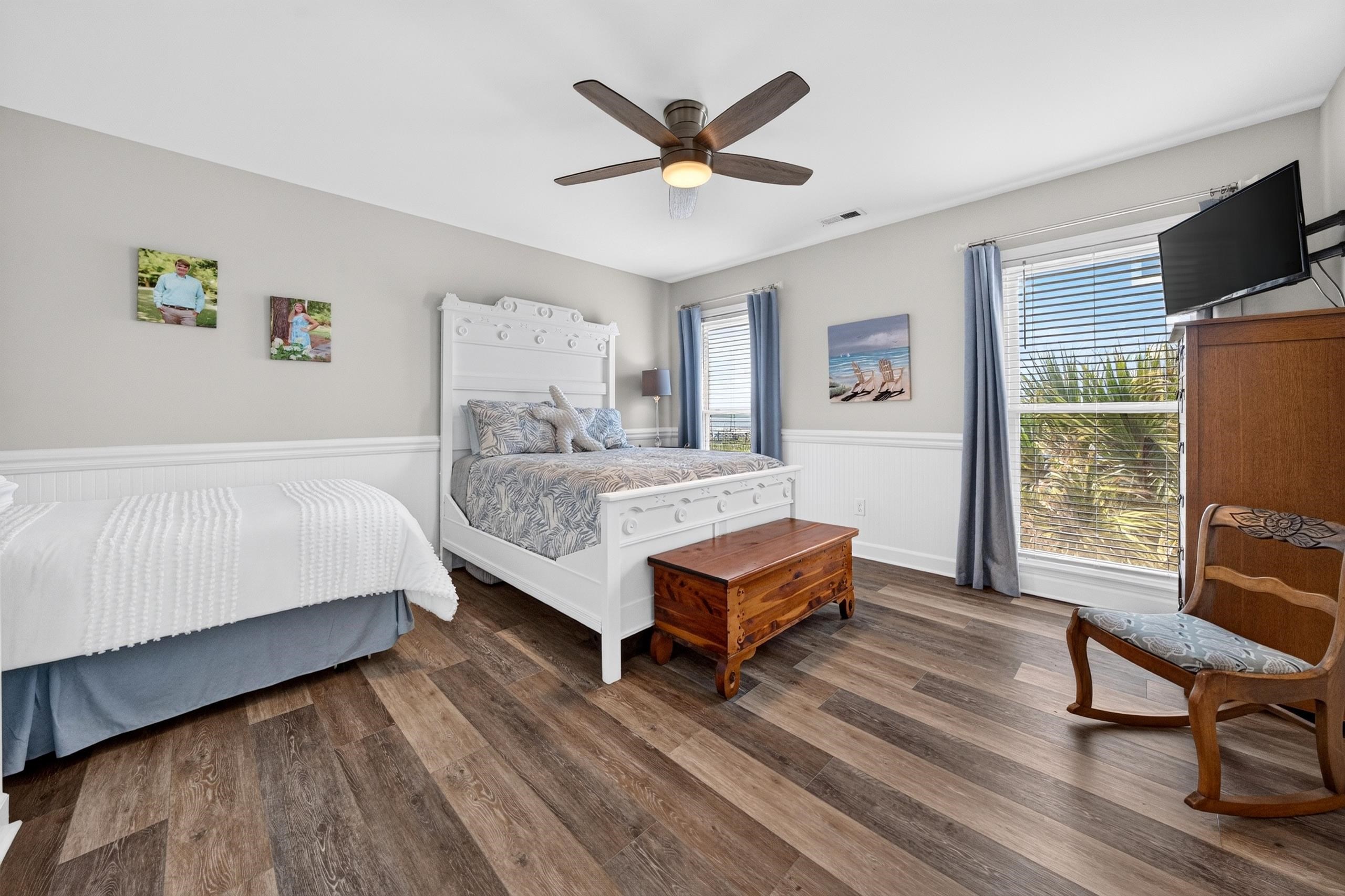 855 S Waccamaw Dr.
