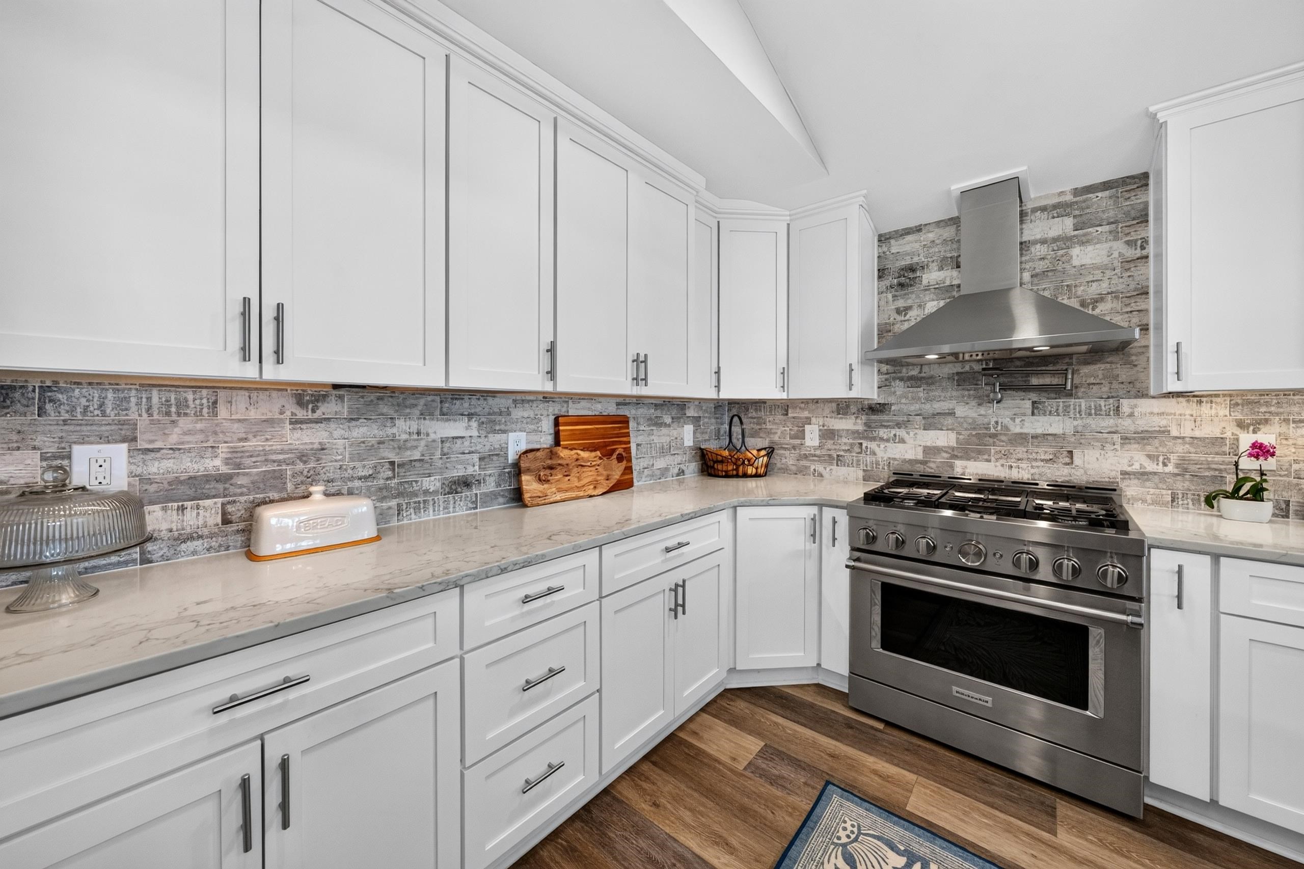 855 S Waccamaw Dr.