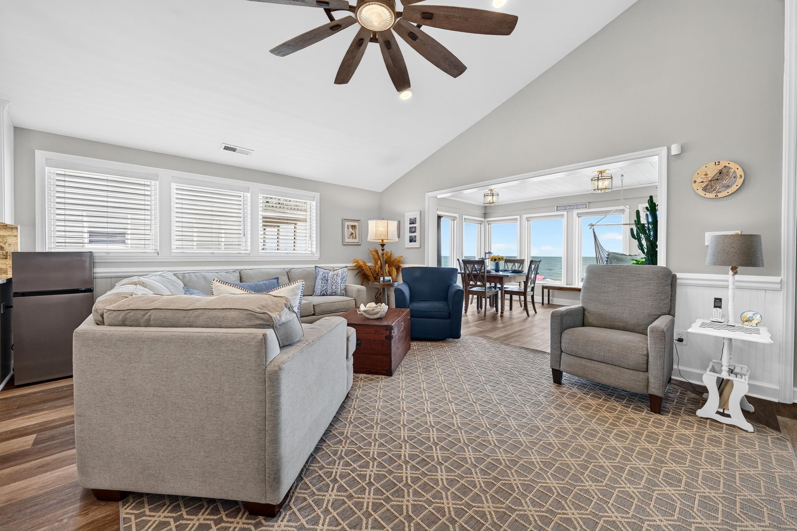 855 S Waccamaw Dr.