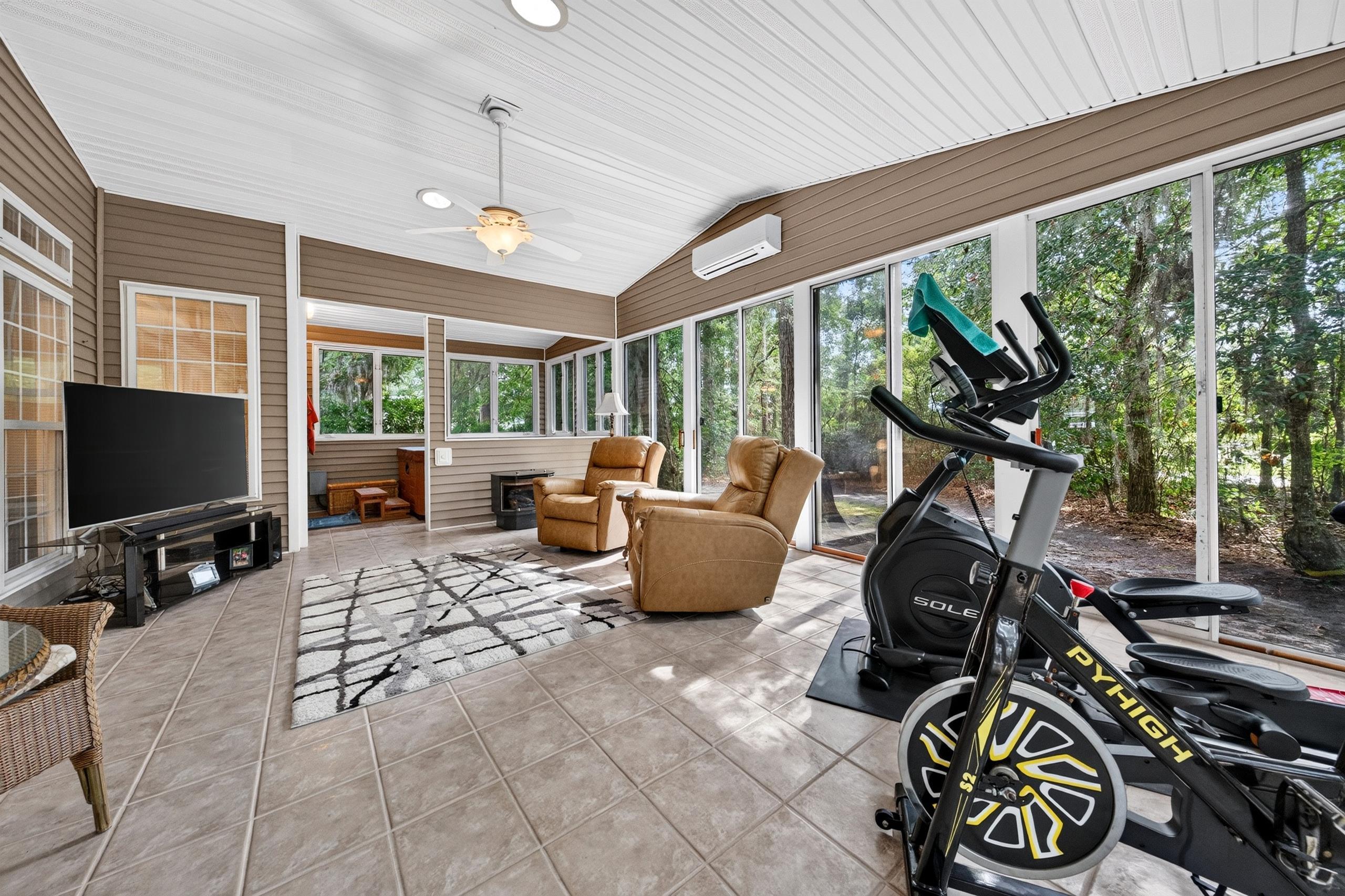 48 Alexander Glennie Dr.
