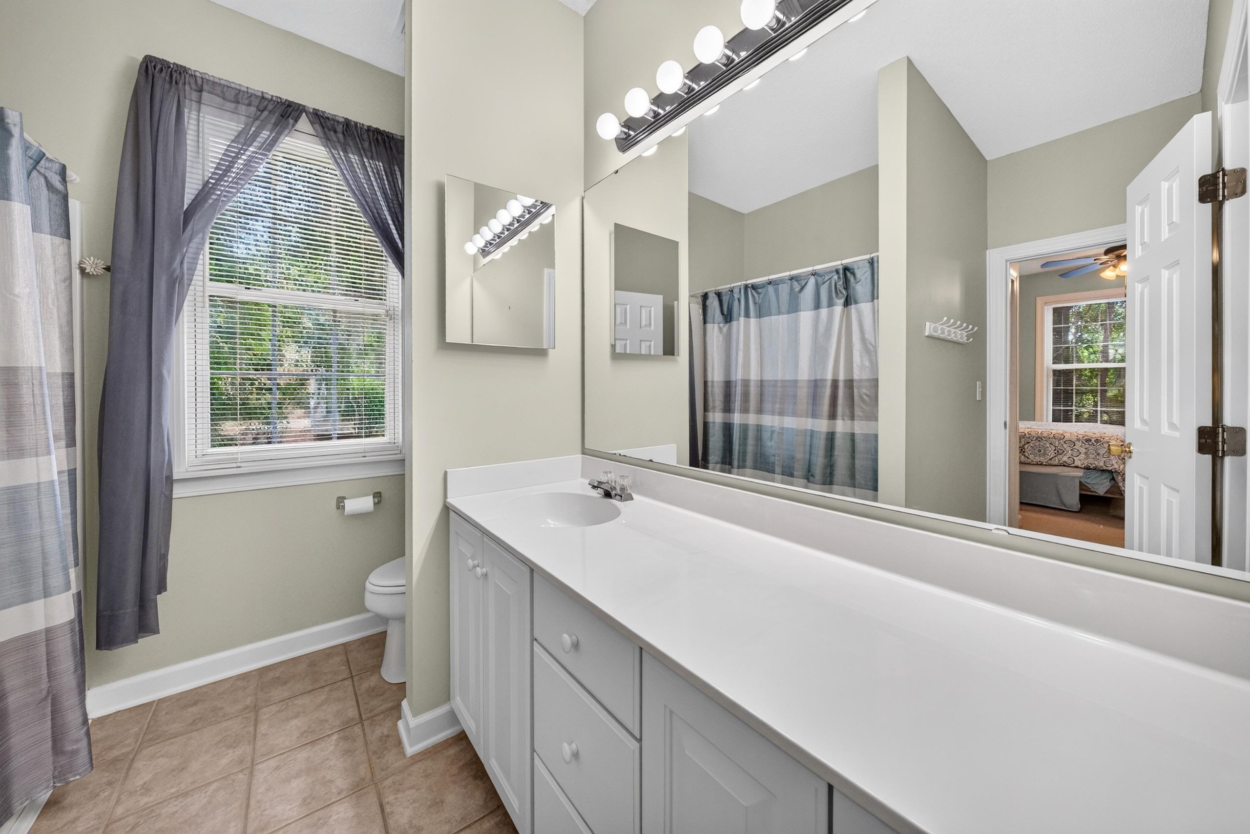 48 Alexander Glennie Dr.