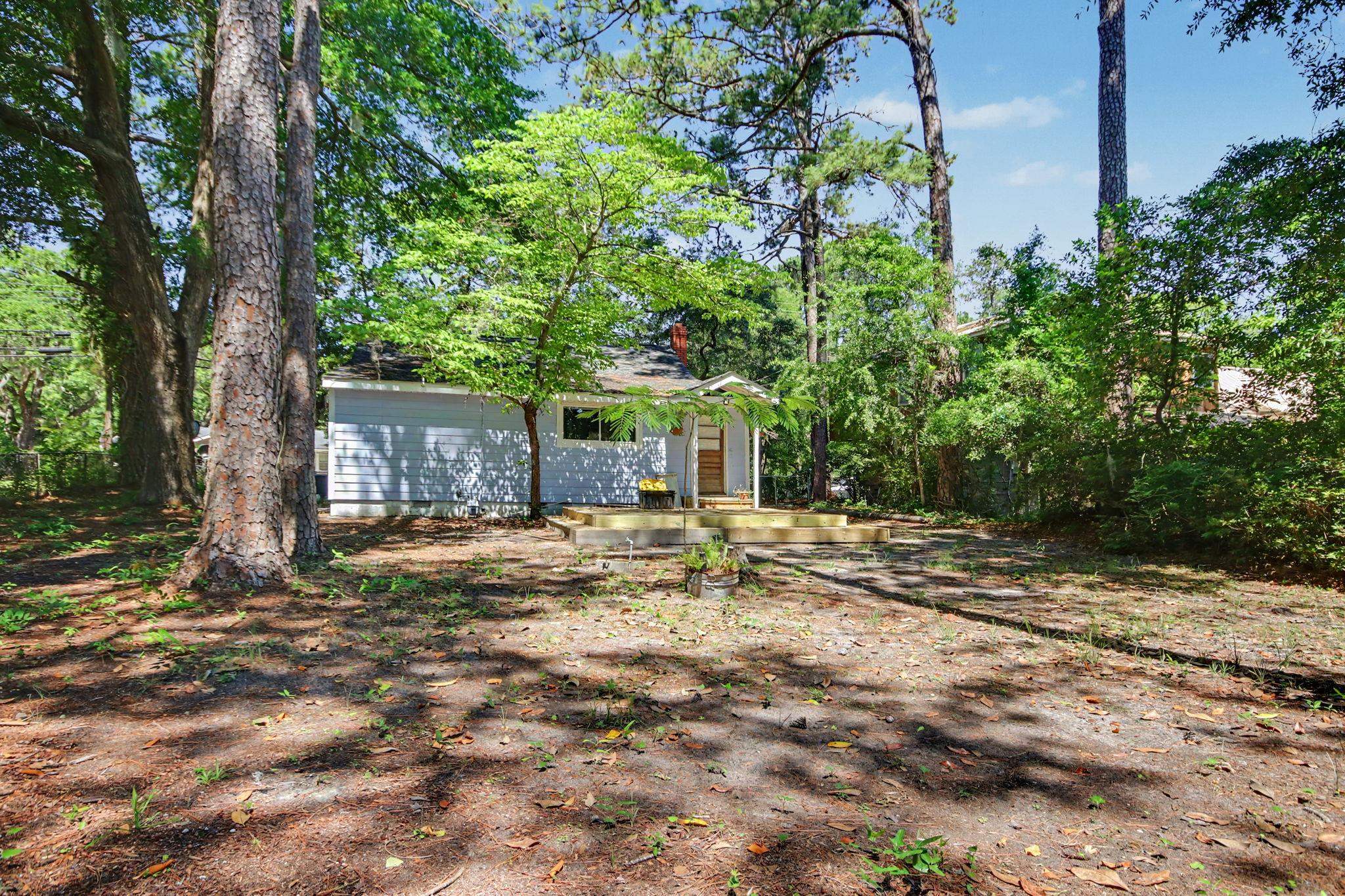 2407 South Island Rd.