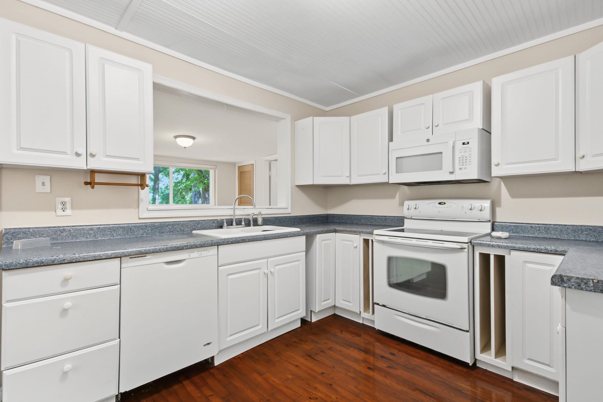2407 South Island Rd.