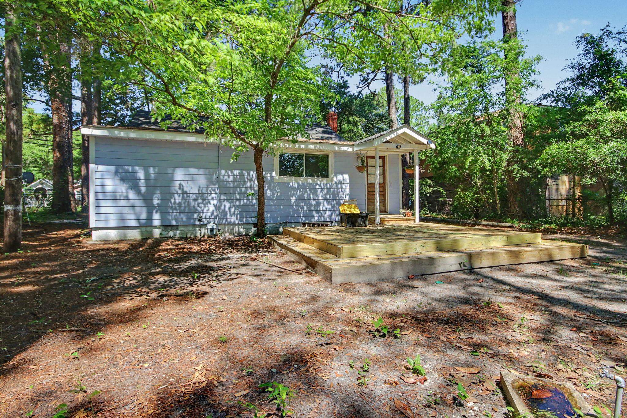 2407 South Island Rd.