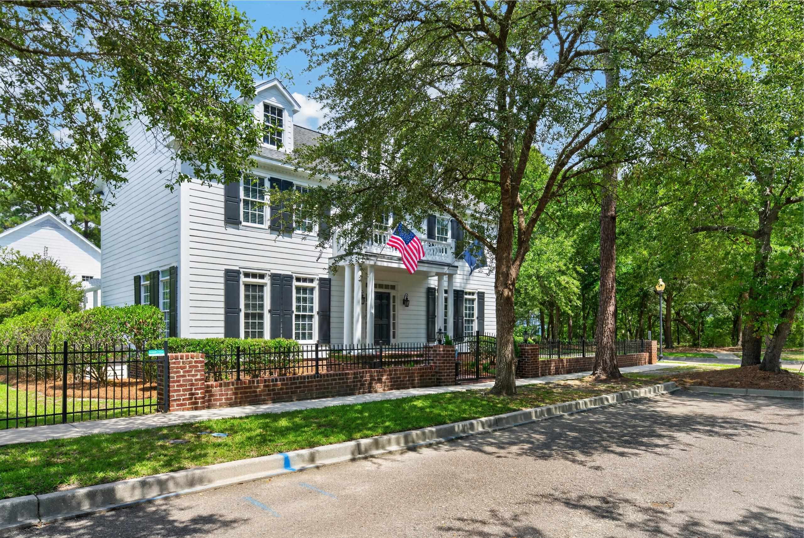 1647 Old Town Ave.