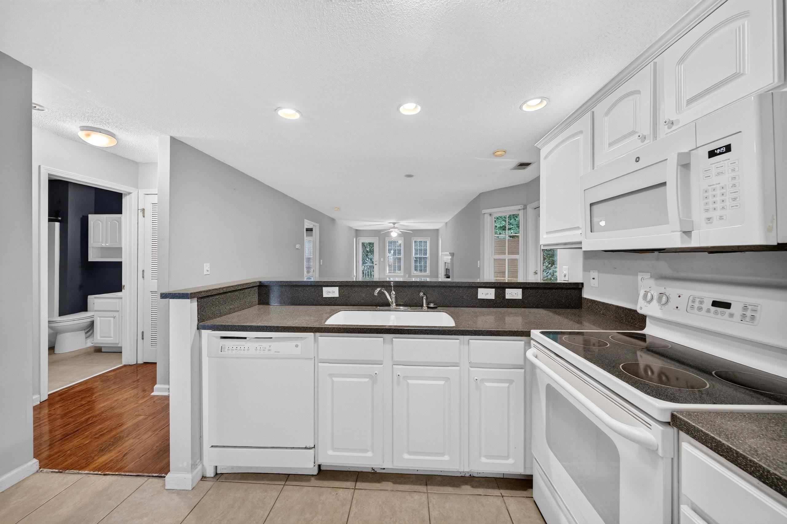 245 Egret Run Unit: 1014