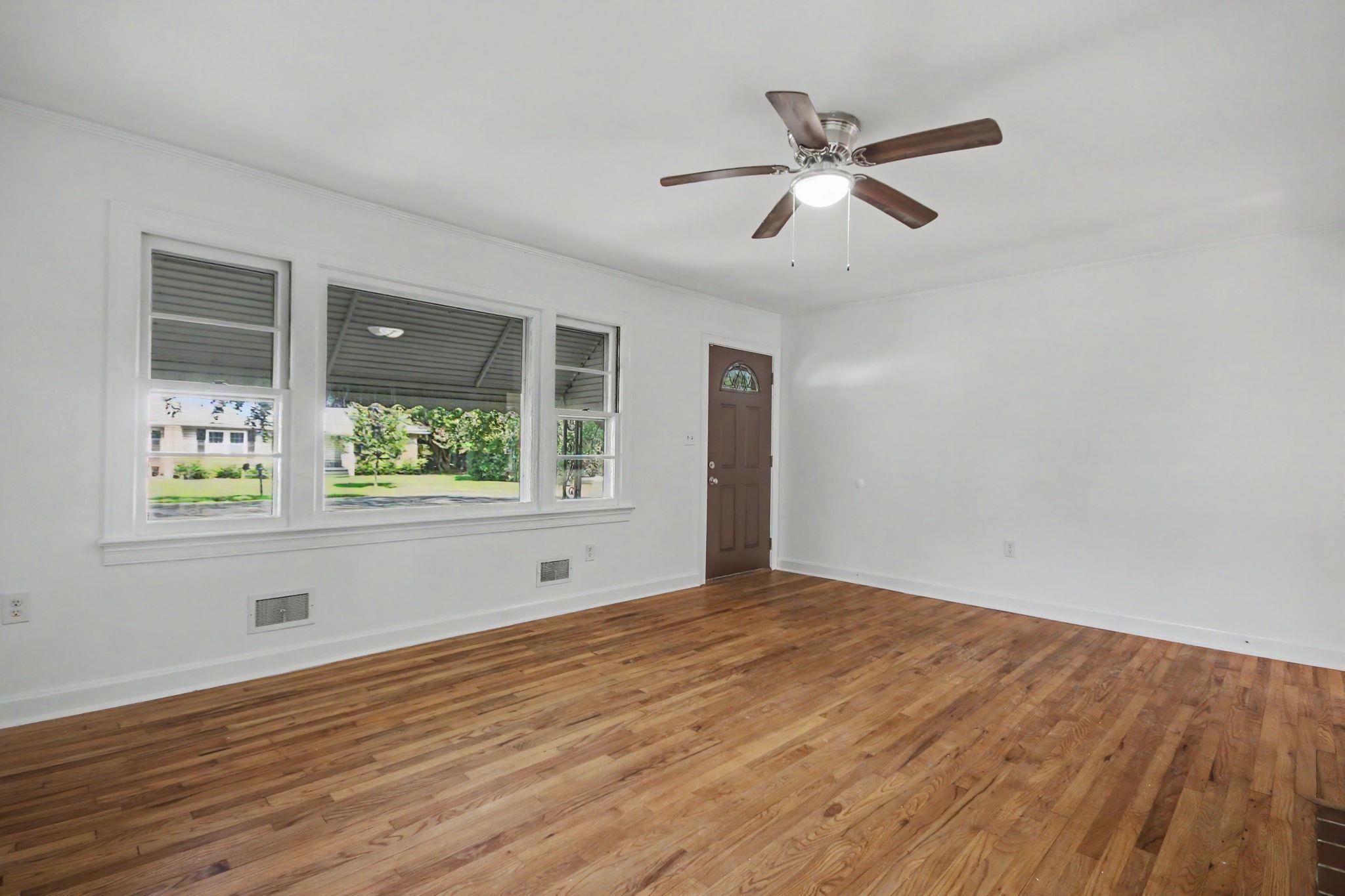 1916 Calhoun Dr.