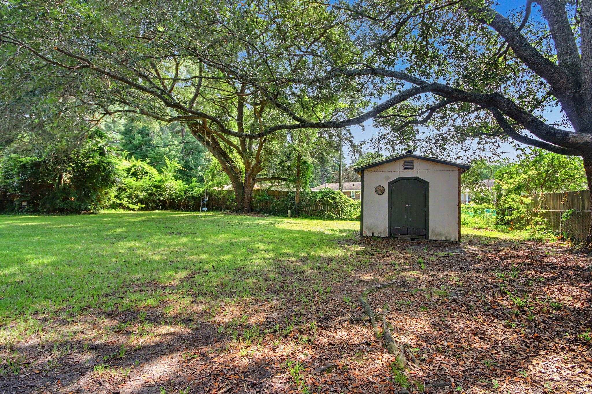1916 Calhoun Dr.