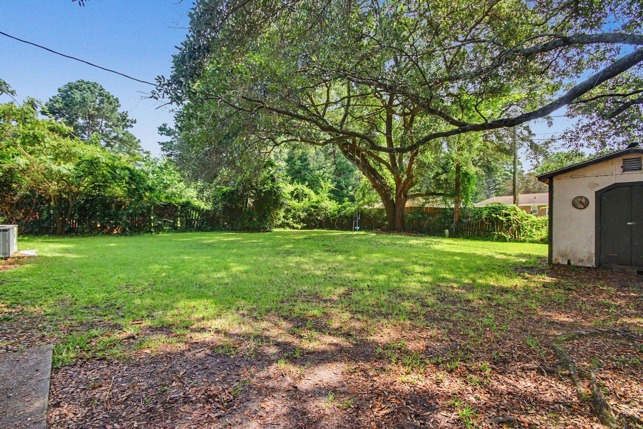 1916 Calhoun Dr.