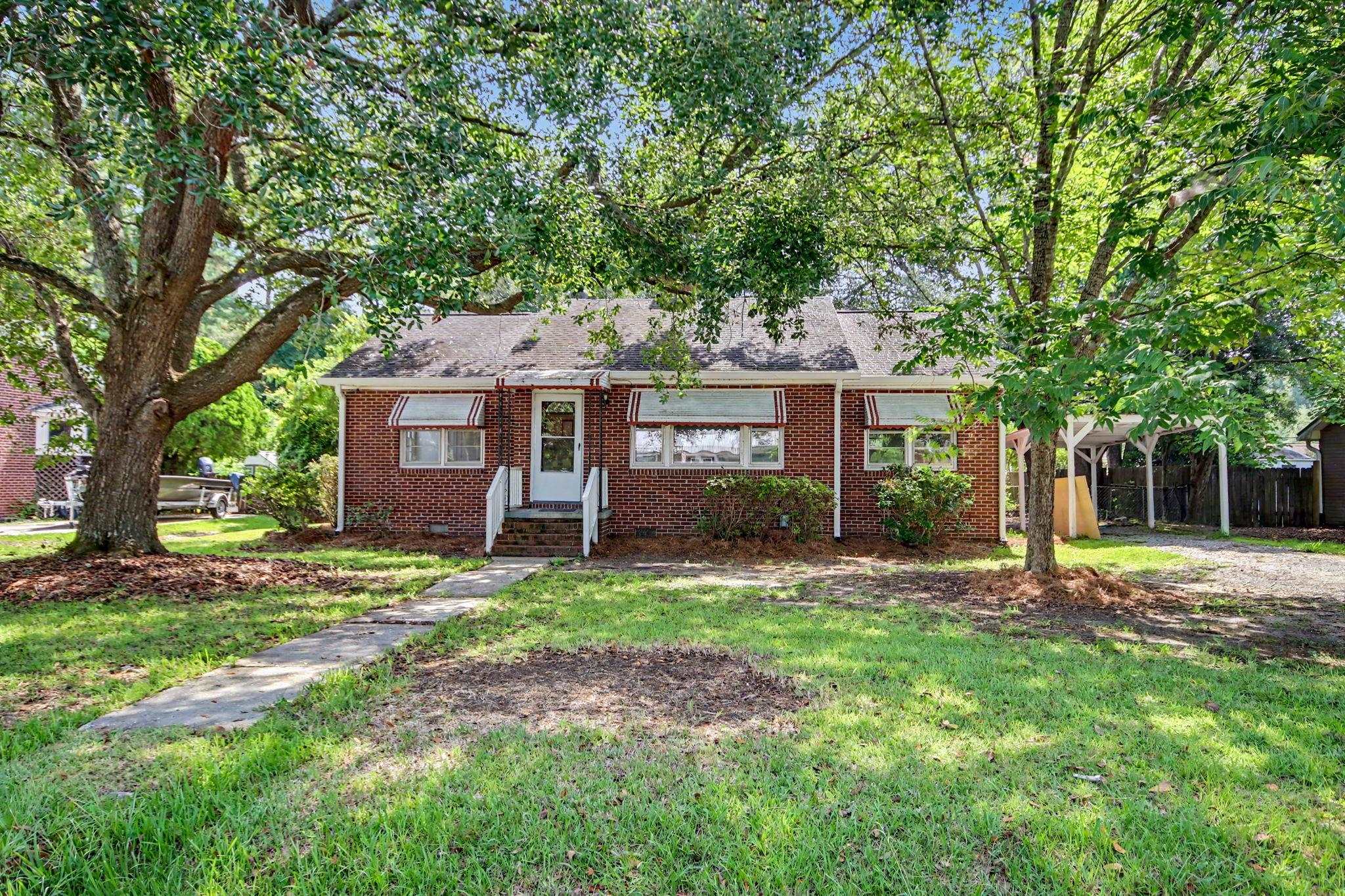 1916 Calhoun Dr.