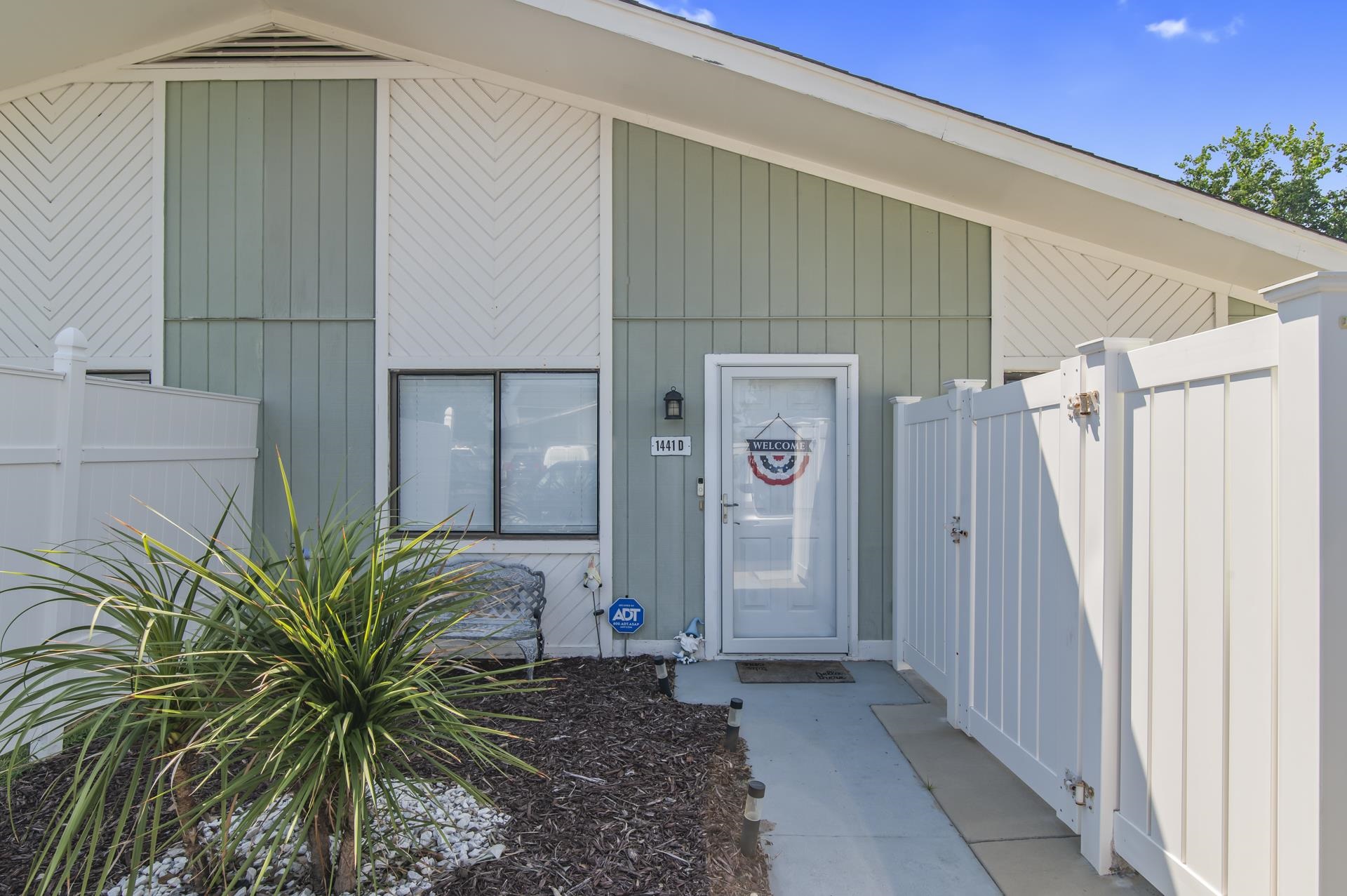 1441 Turkey Ridge Rd. Unit: D