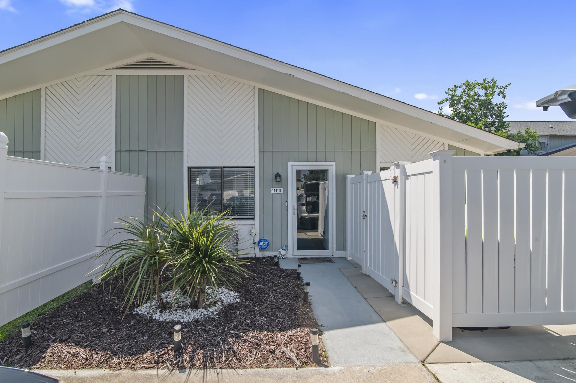 1441 Turkey Ridge Rd. Unit: D