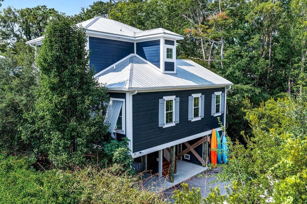 231 Watson Way