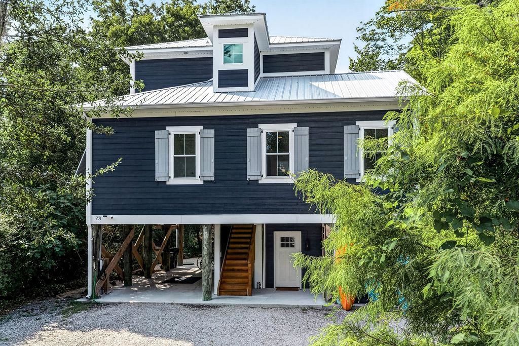 231 Watson Way