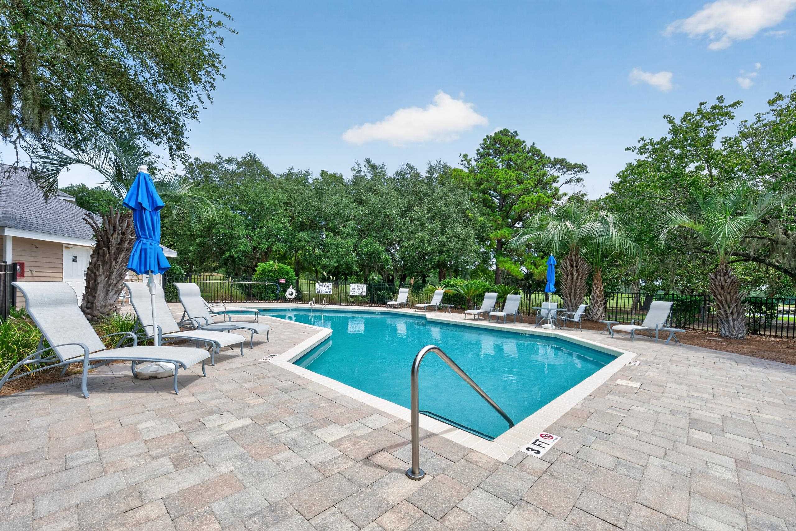 737 Bonnyneck Dr. Unit: 26