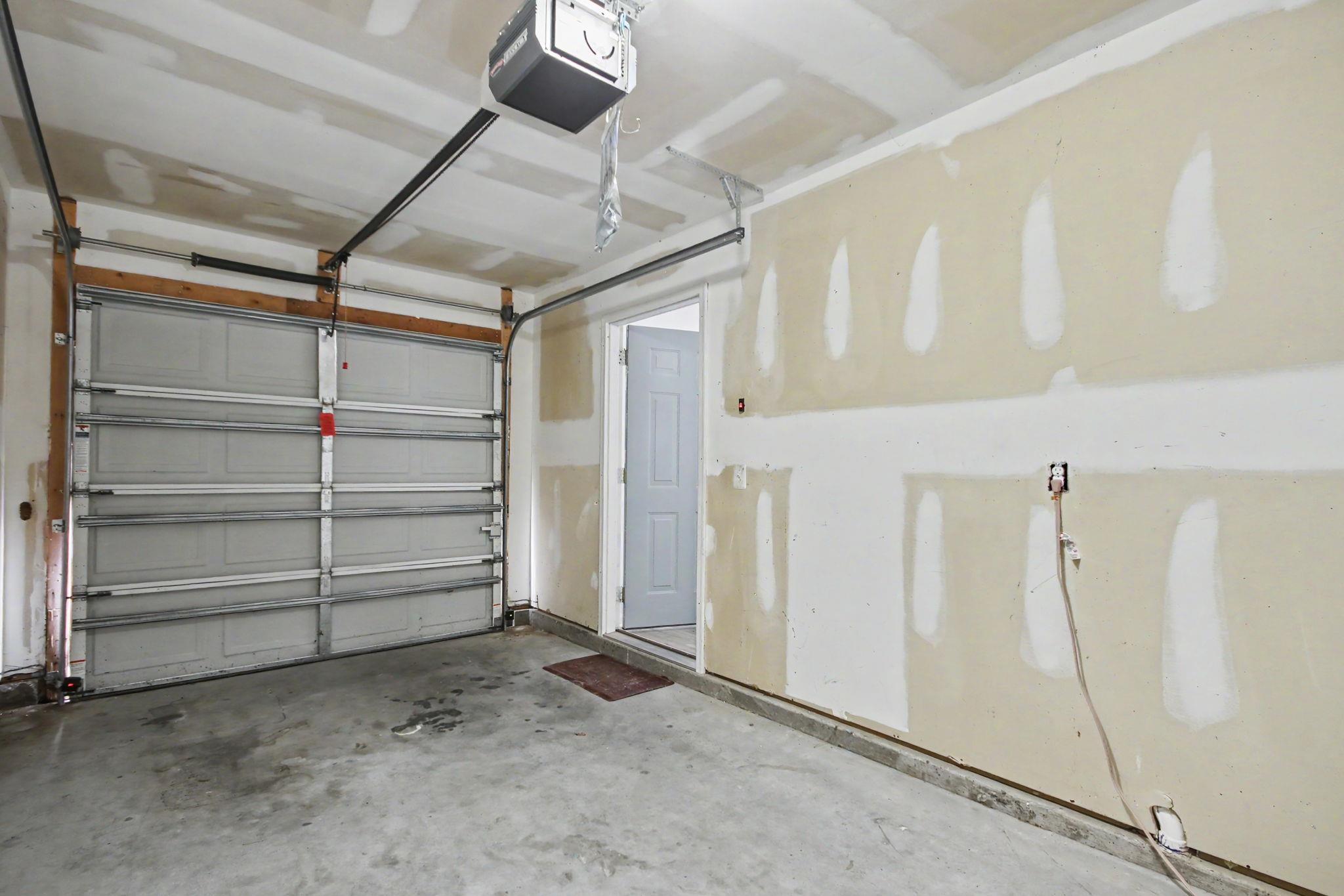 314 Red Rose Blvd. Unit: 3