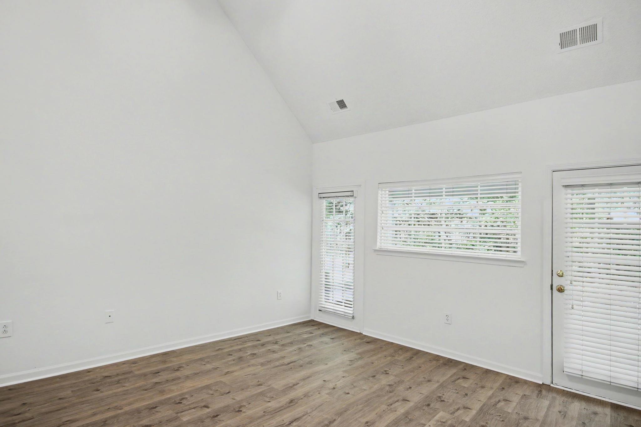 314 Red Rose Blvd. Unit: 3